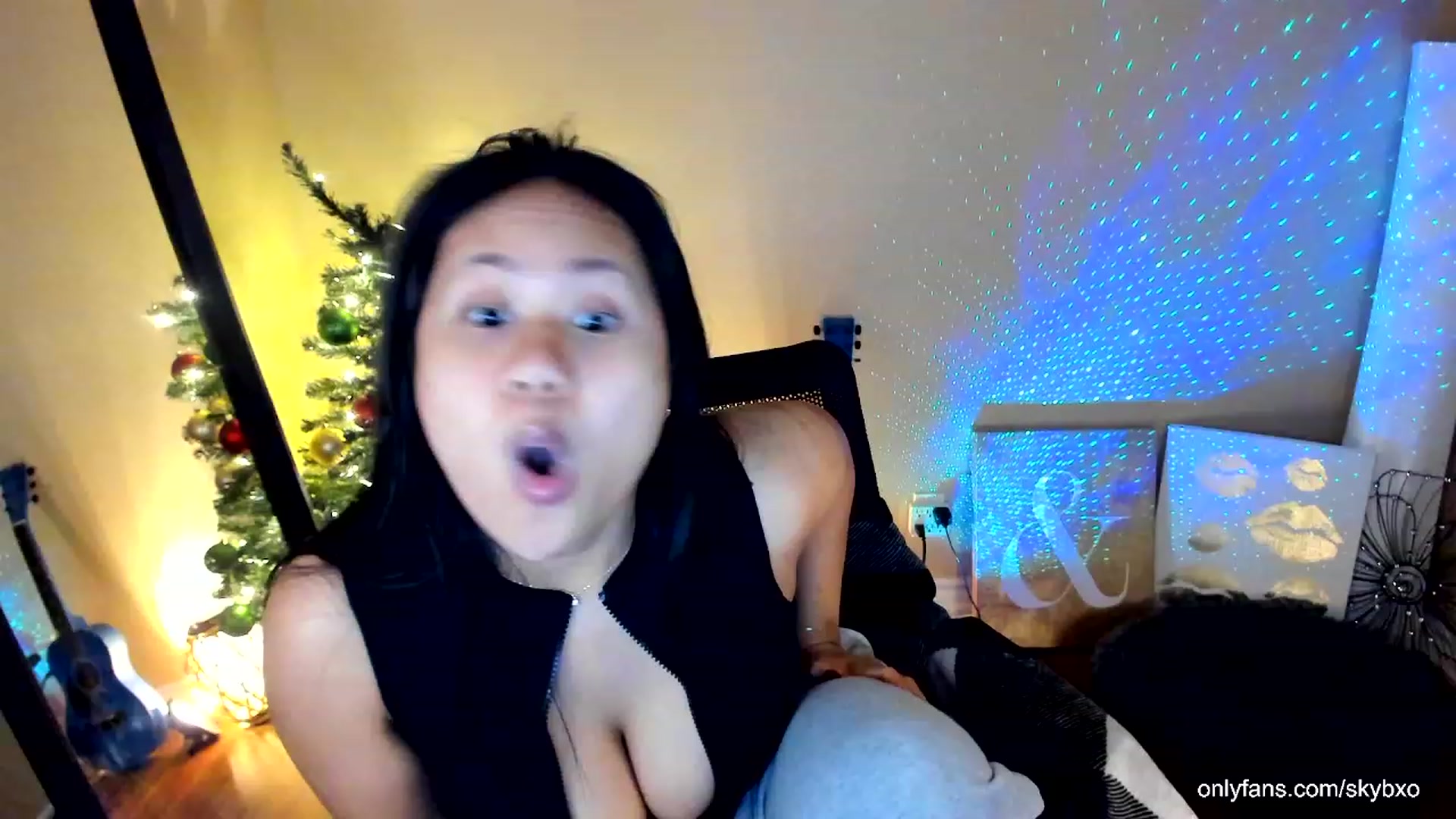 Gallery image thumbnail from skybxo's myfreecams stream on, 01/21/2024, 03:34 image 15 of 20