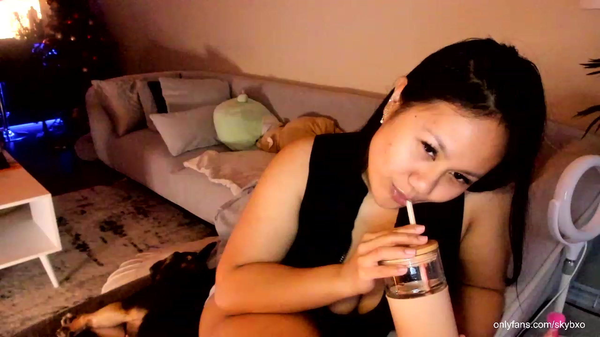 Gallery image thumbnail from skybxo's myfreecams stream on, 02/10/2024, 22:40 image 20 of 20