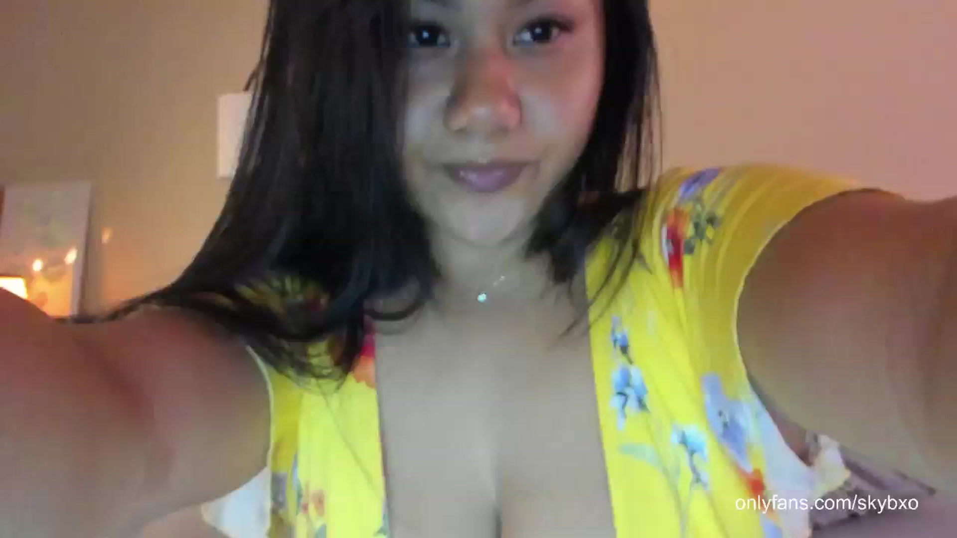 Gallery image thumbnail from skybxo's myfreecams stream on, 04/28/2024, 04:09 image 3 of 20