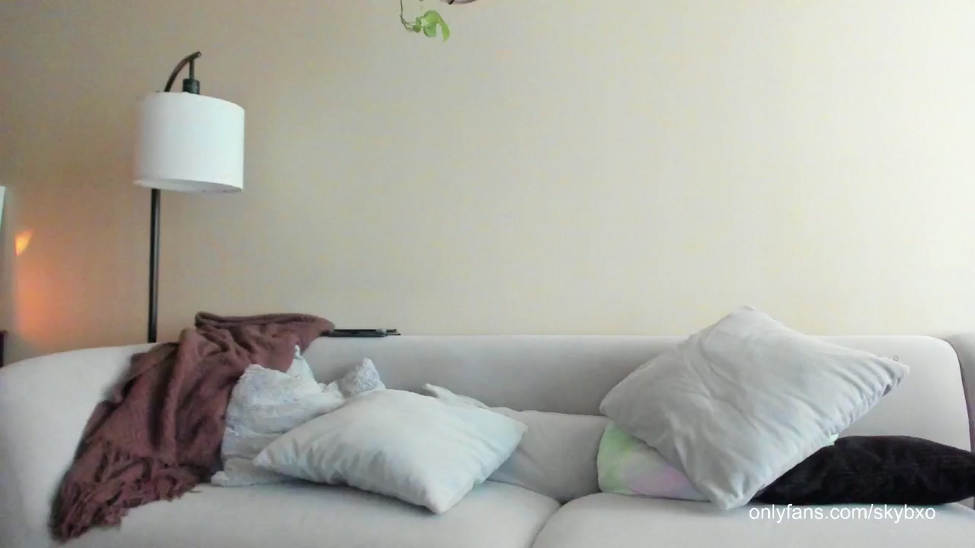 Gallery image thumbnail from skybxo's myfreecams stream on, 04/29/2024, 22:24 image 4 of 20
