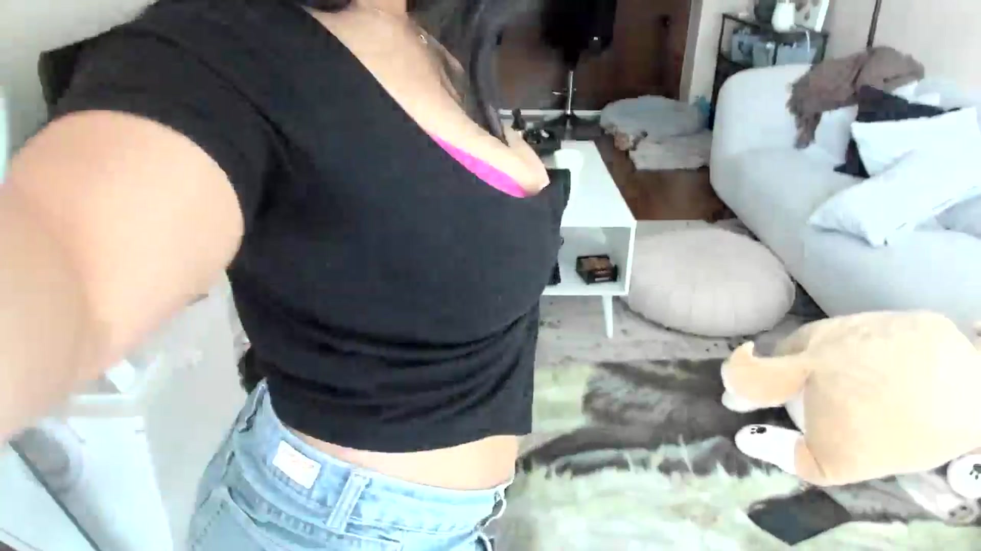 Gallery image thumbnail from skybxo's myfreecams stream on, 05/03/2024, 21:20 image 2 of 20