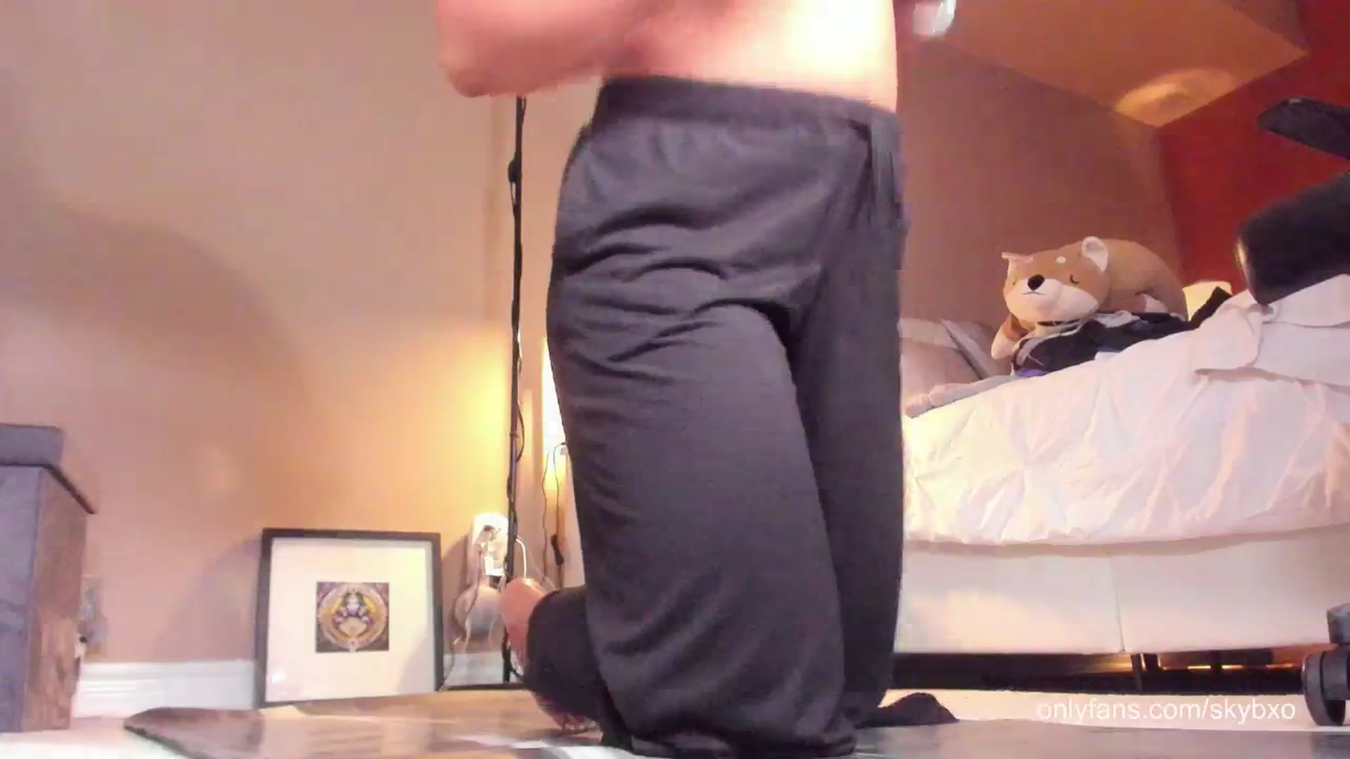 Gallery image thumbnail from skybxo's myfreecams stream on, 06/02/2024, 02:44 image 17 of 20