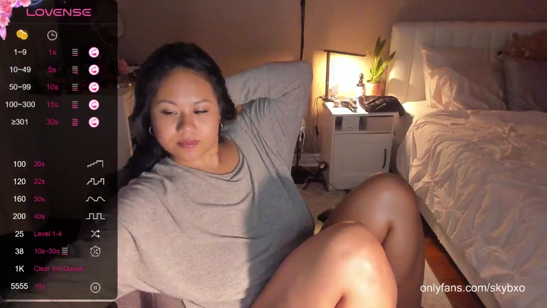 Gallery image thumbnail from skybxo's myfreecams stream on, 06/03/2024, 02:35 image 15 of 20