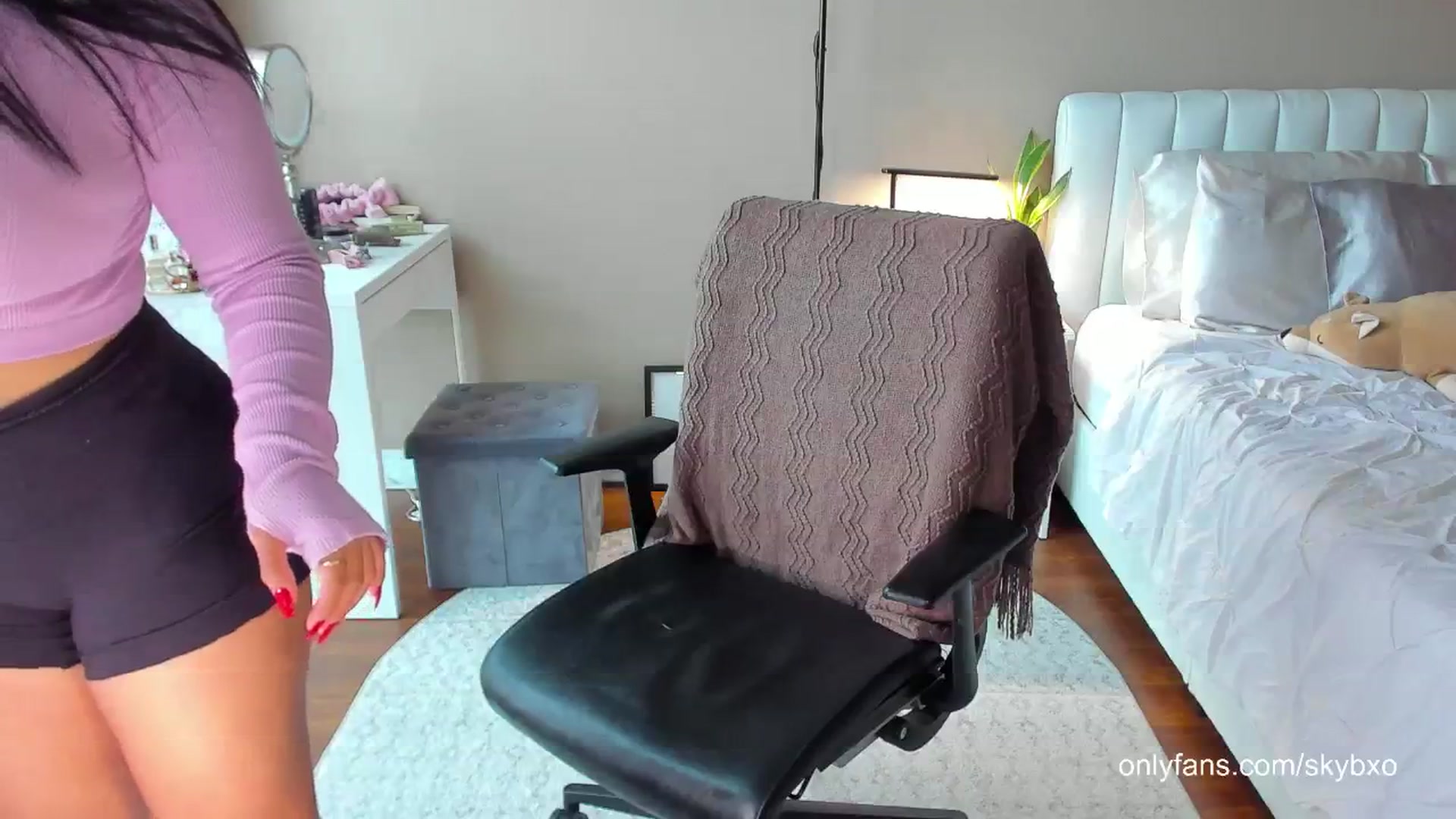 Gallery image thumbnail from skybxo's myfreecams stream on, 06/11/2024, 24:02 image 13 of 20