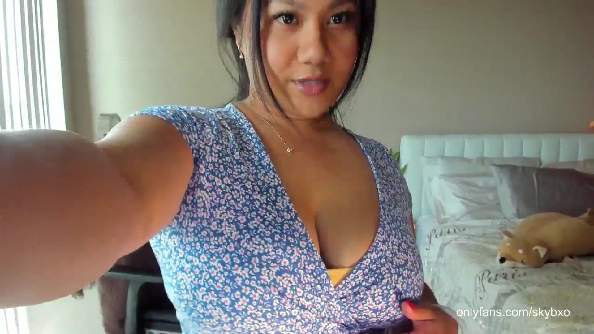Gallery image thumbnail from skybxo's myfreecams stream on, 06/18/2024, 22:45 image 12 of 20