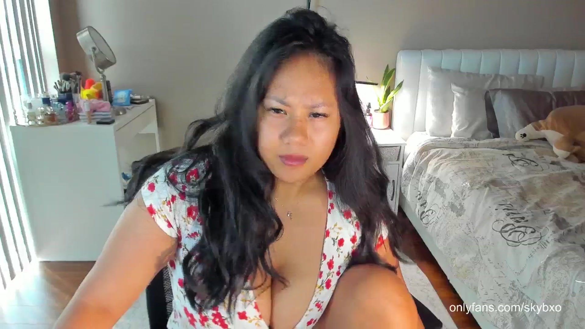 Gallery image thumbnail from skybxo's myfreecams stream on, 06/24/2024, 24:22 image 13 of 20
