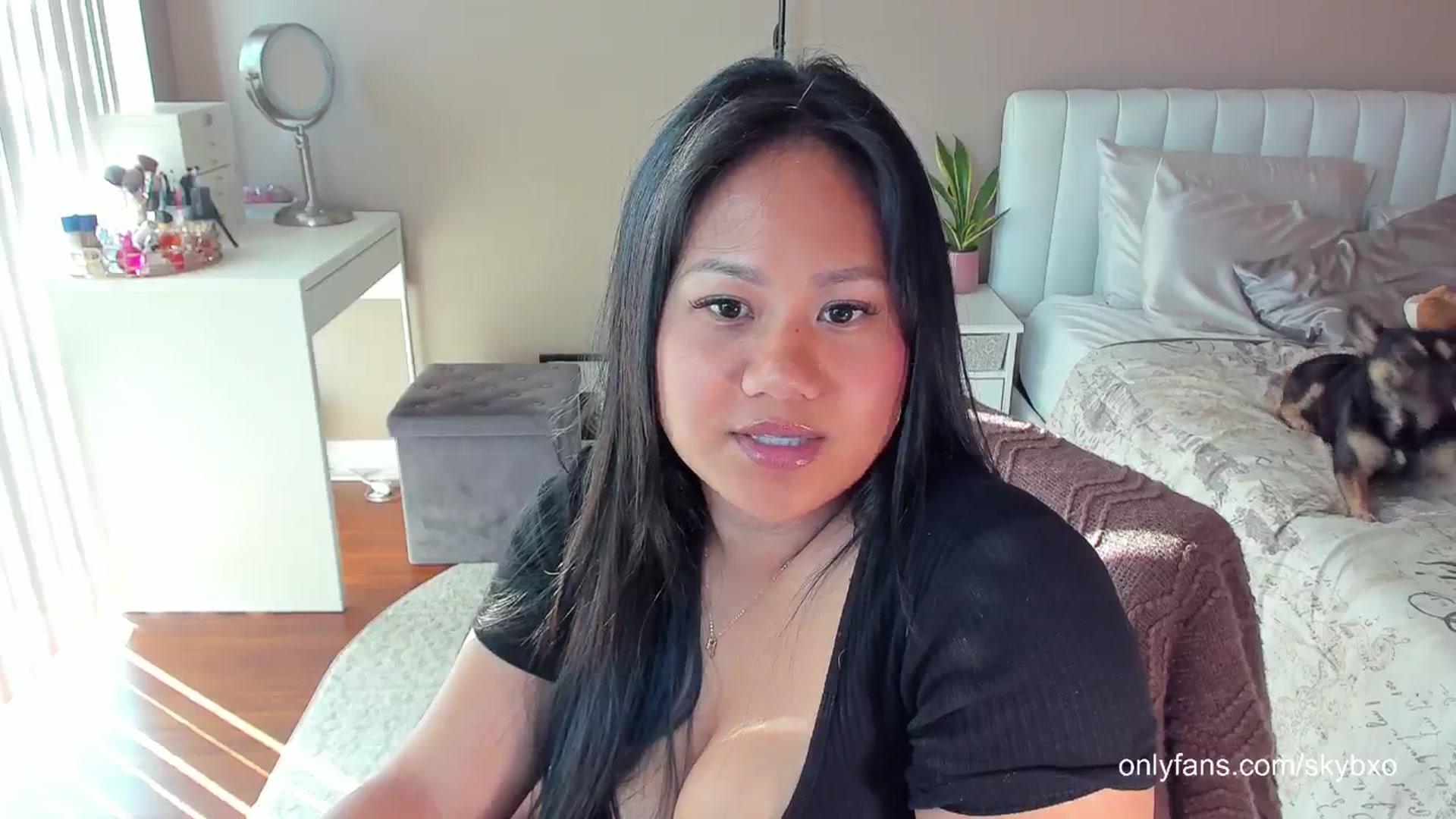 Gallery image thumbnail from skybxo's myfreecams stream on, 06/24/2024, 23:38 image 20 of 20