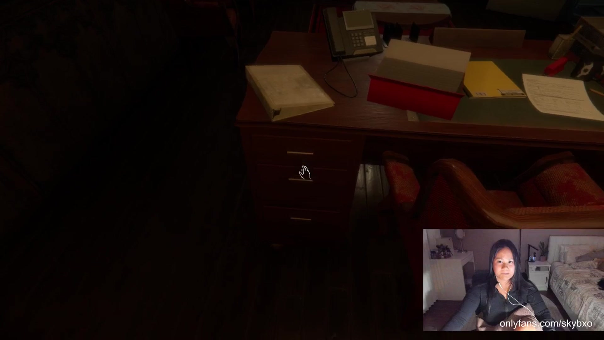 Gallery image thumbnail from skybxo's myfreecams stream on, 06/25/2024, 04:37 image 12 of 20