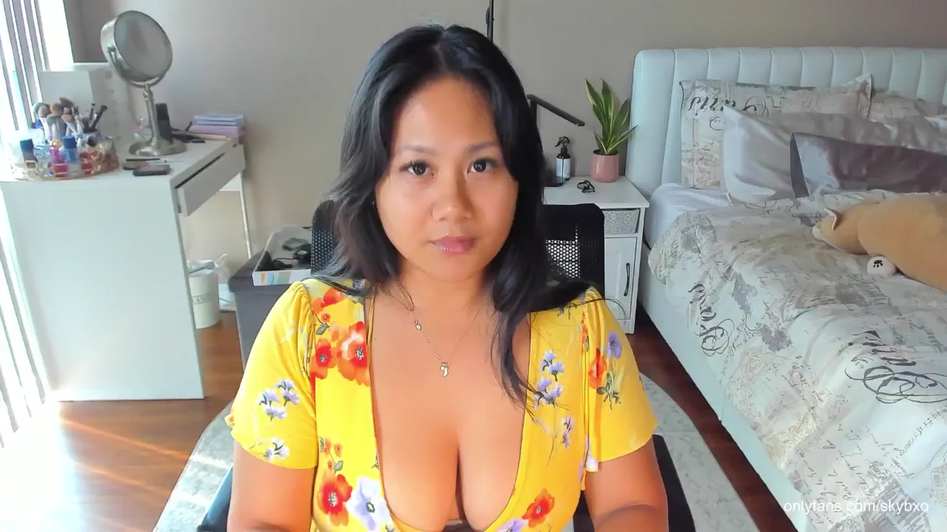 Gallery image thumbnail from skybxo's myfreecams stream on, 07/06/2024, 22:46 image 5 of 20