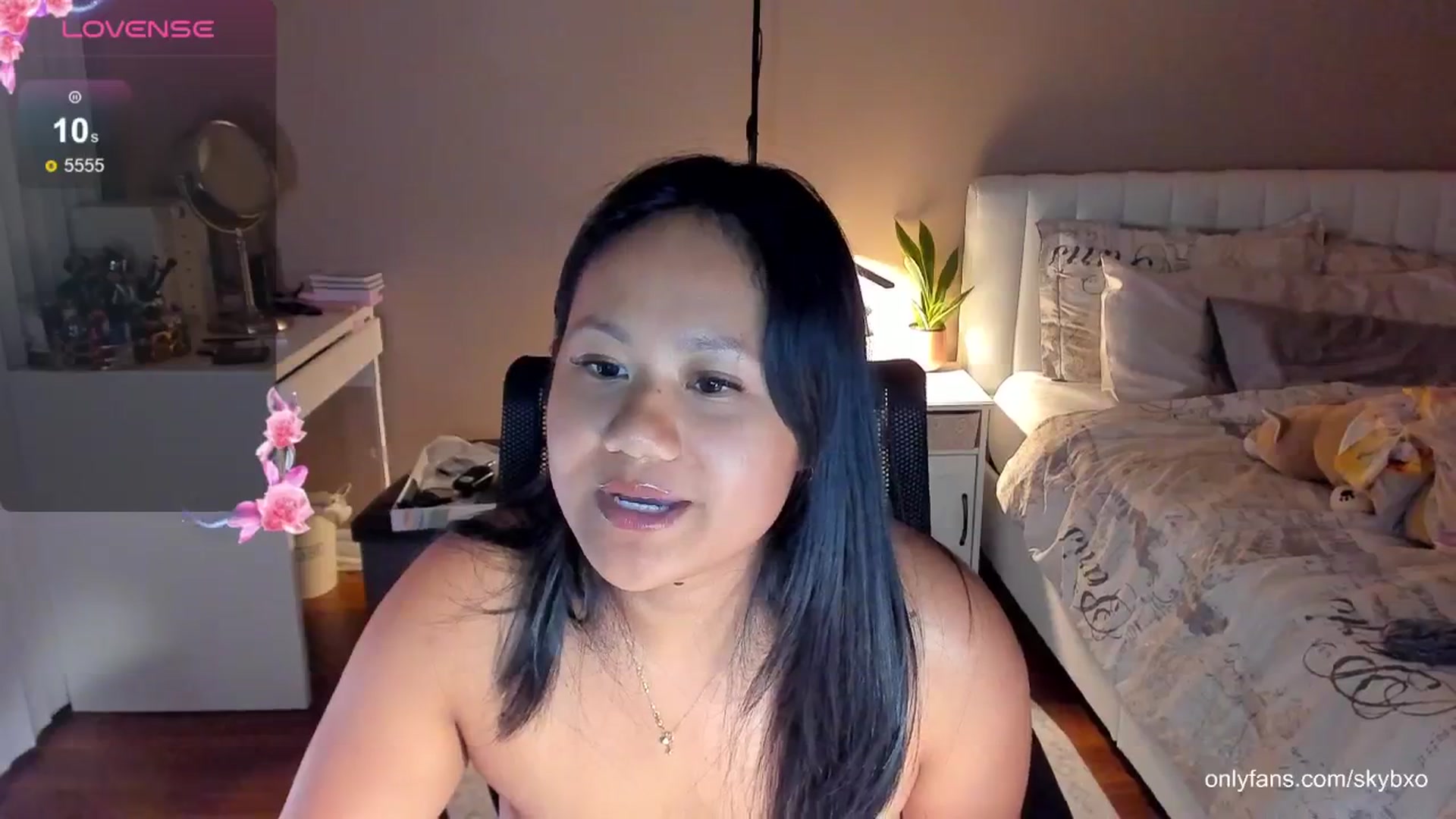 Gallery image thumbnail from skybxo's myfreecams stream on, 07/07/2024, 02:50 image 18 of 20