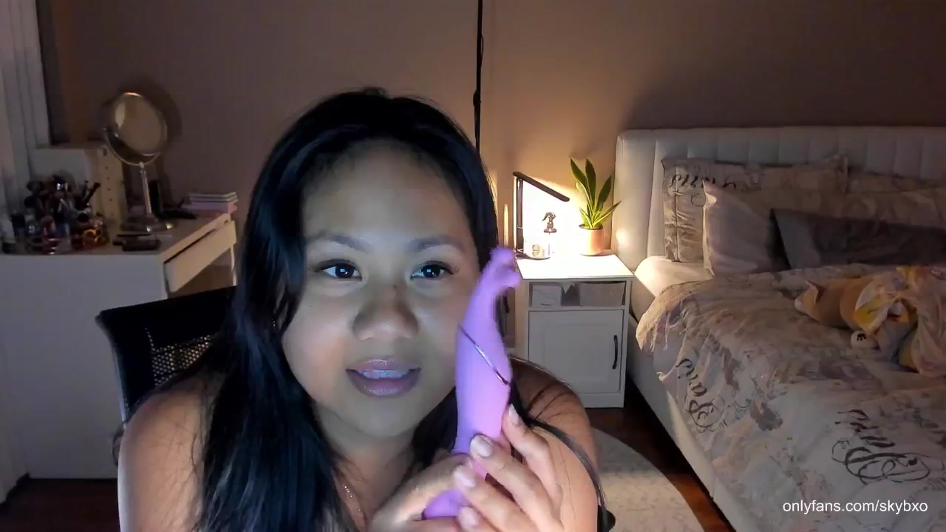 Gallery image thumbnail from skybxo's myfreecams stream on, 07/07/2024, 03:08 image 16 of 20