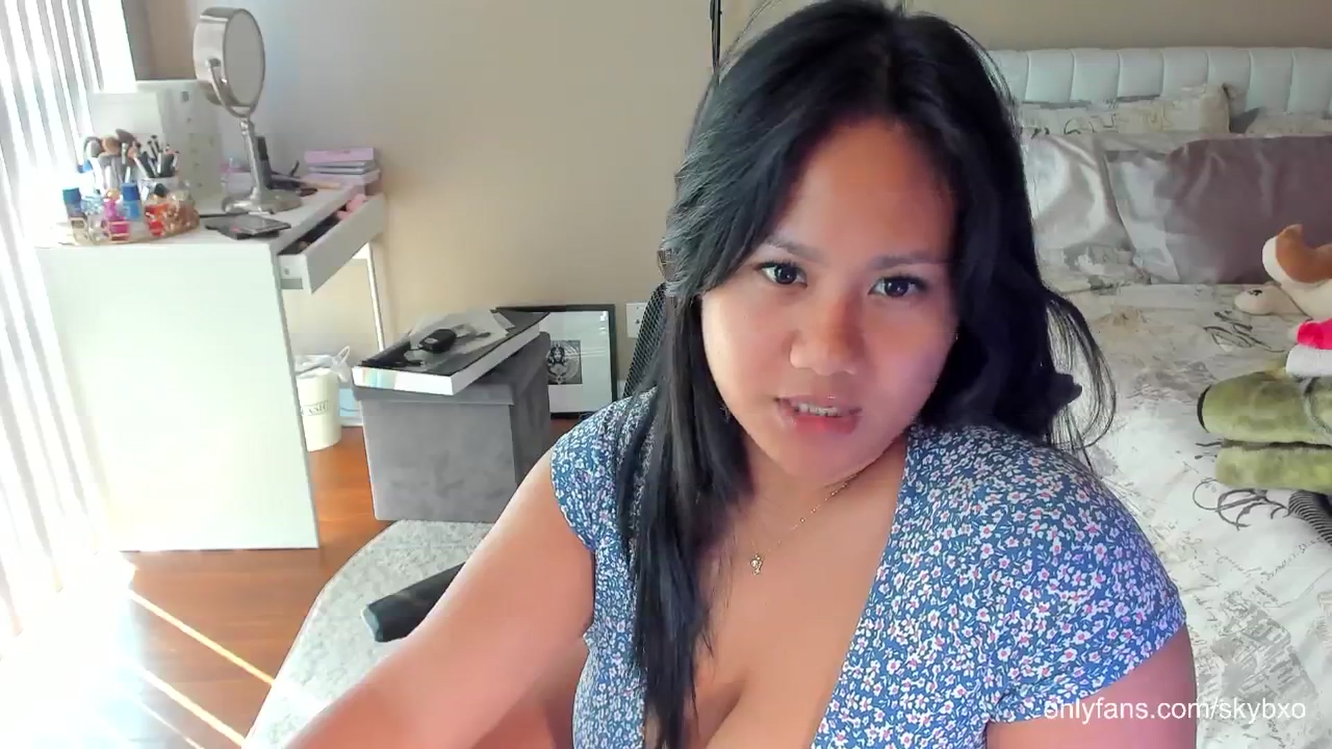 Gallery image thumbnail from skybxo's myfreecams stream on, 07/09/2024, 24:11 image 15 of 20
