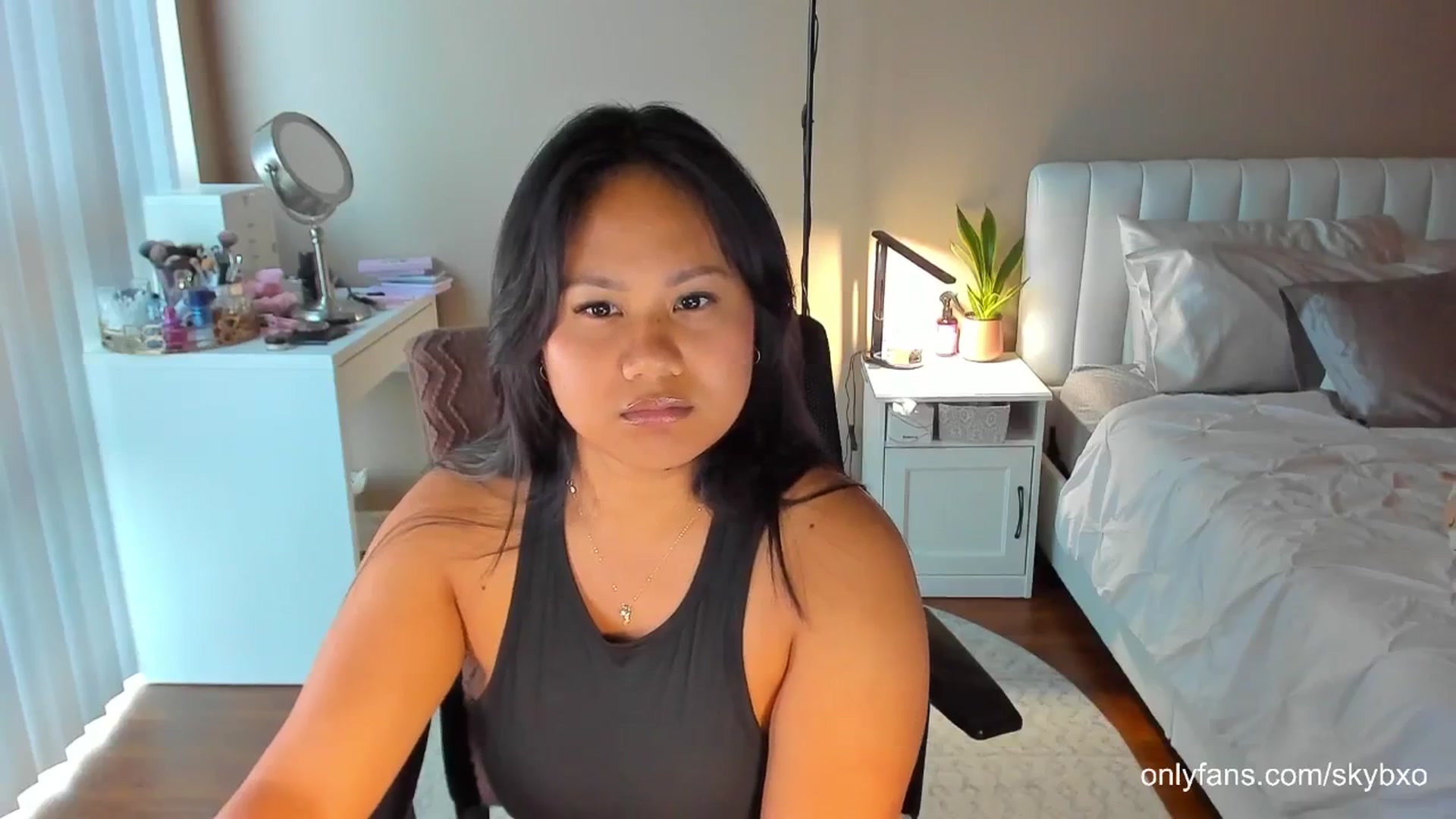 Gallery image thumbnail from skybxo's myfreecams stream on, 07/24/2024, 24:29 image 15 of 20