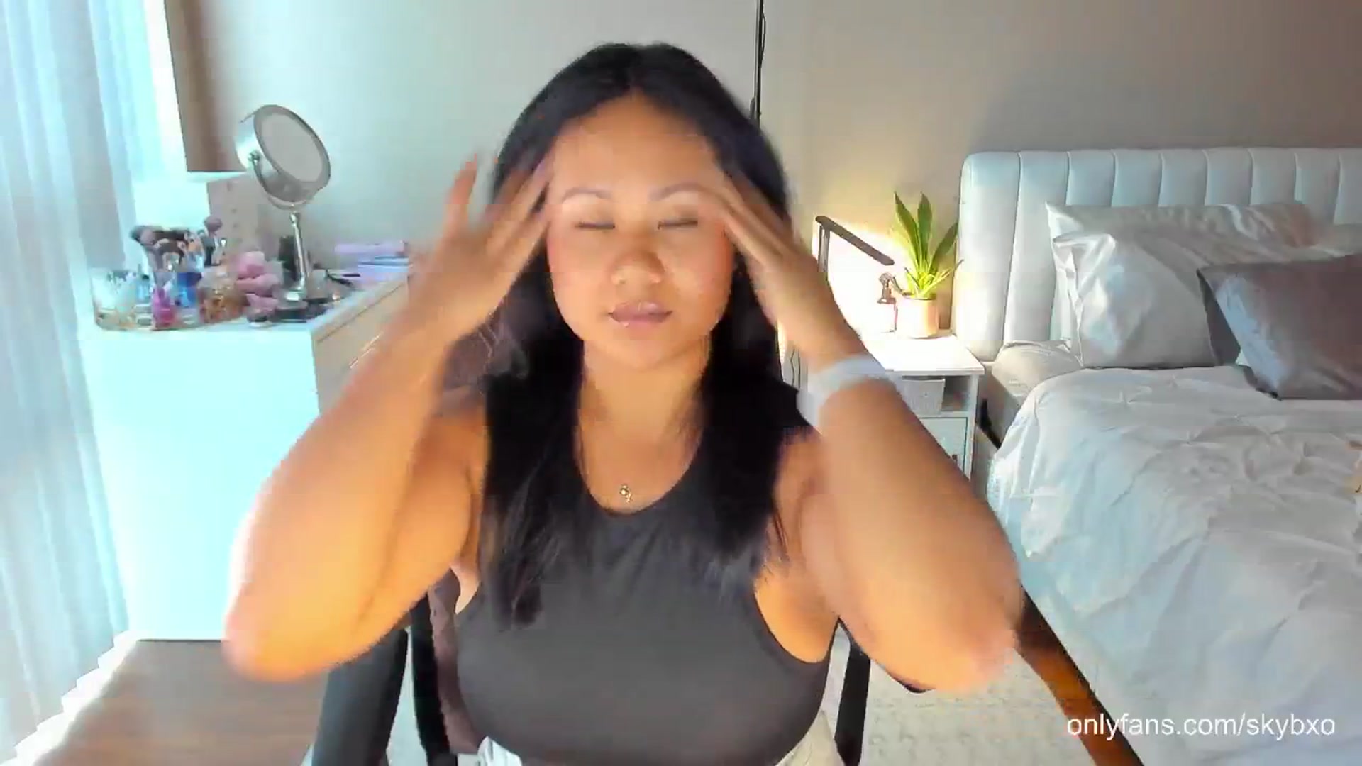 Gallery image thumbnail from skybxo's myfreecams stream on, 07/24/2024, 24:29 image 16 of 20