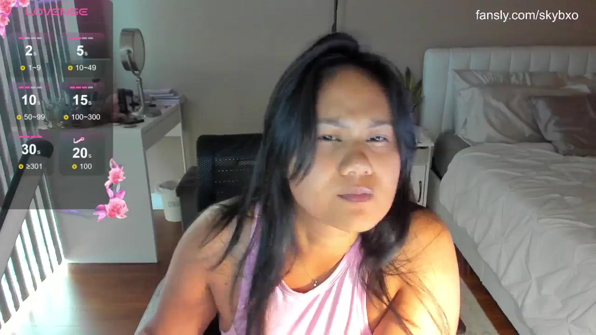 Gallery image thumbnail from skybxo's myfreecams stream on, 07/28/2024, 24:42 image 13 of 20