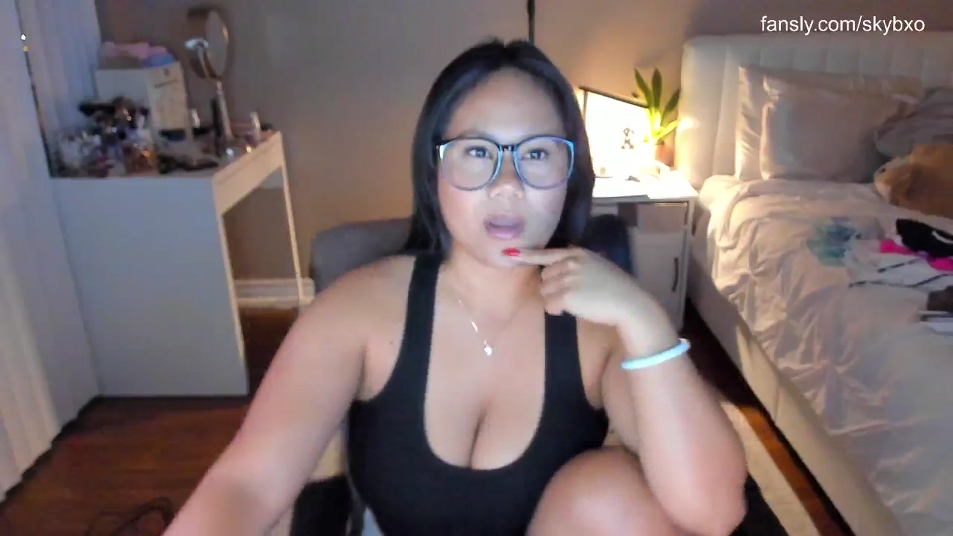 Gallery image thumbnail from skybxo's myfreecams stream on, 08/11/2024, 01:31 image 8 of 20