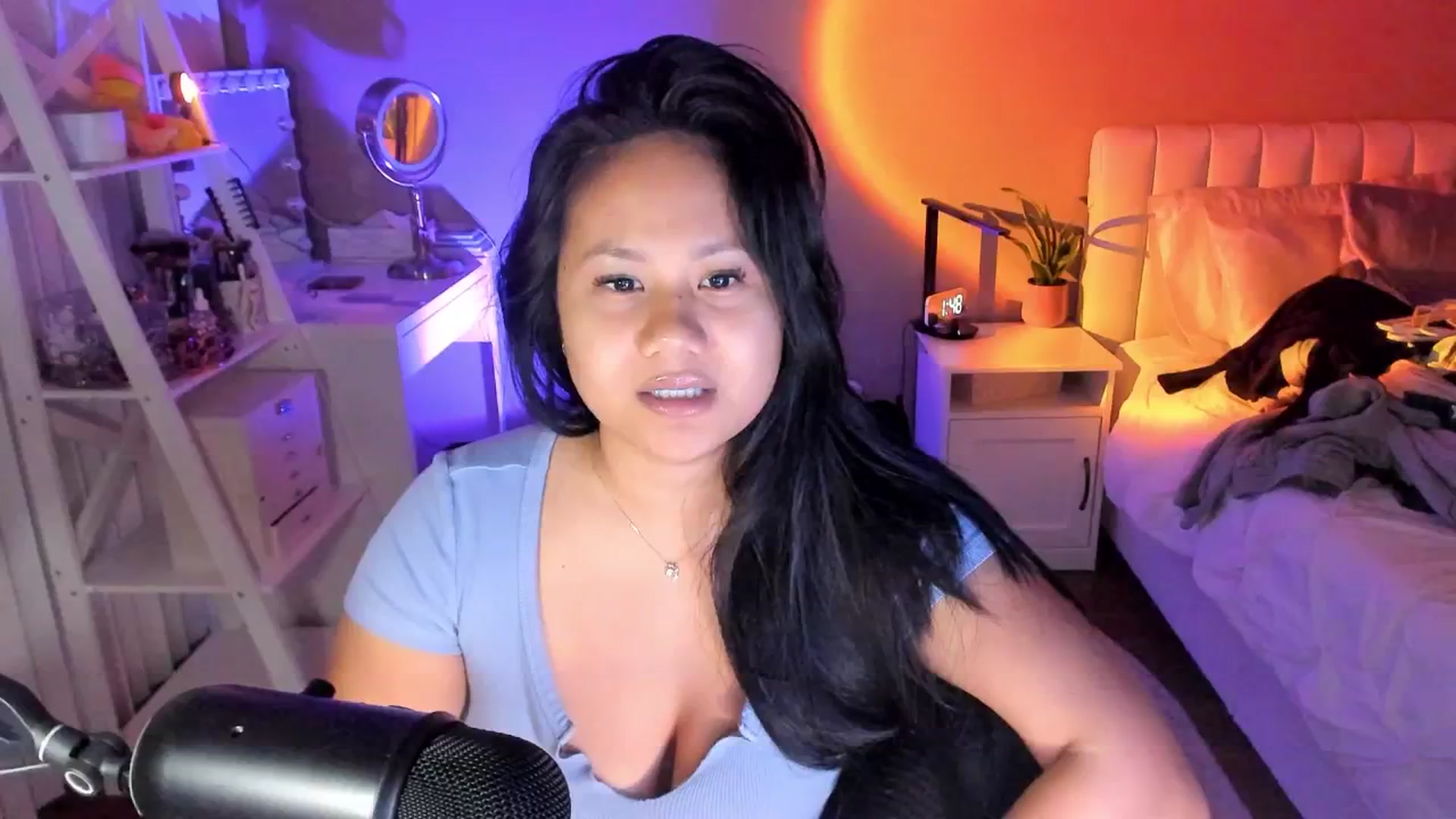 Gallery image thumbnail from skybxo's myfreecams stream on, 11/20/2024, 07:02 image 16 of 20
