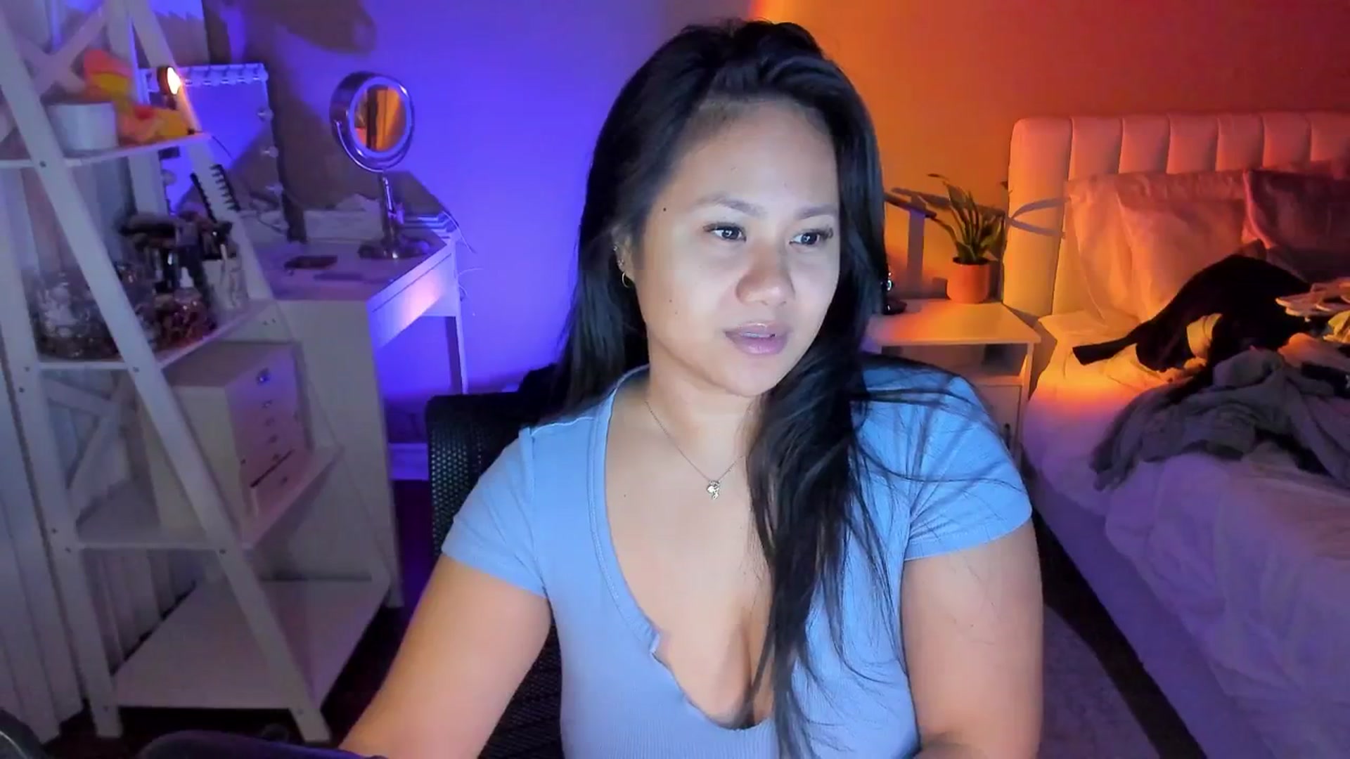 Gallery image thumbnail from skybxo's myfreecams stream on, 11/20/2024, 07:02 image 12 of 20