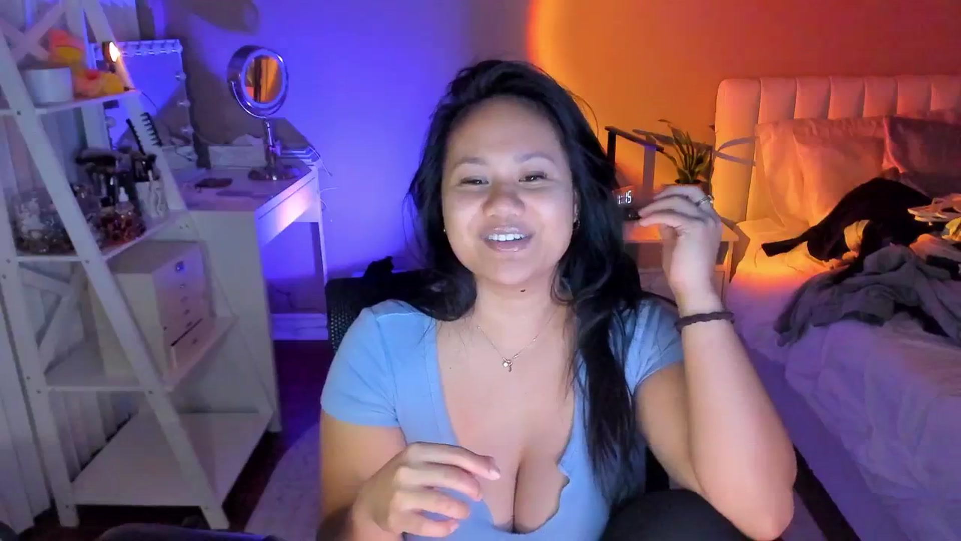 Gallery image thumbnail from skybxo's myfreecams stream on, 11/20/2024, 07:02 image 5 of 20