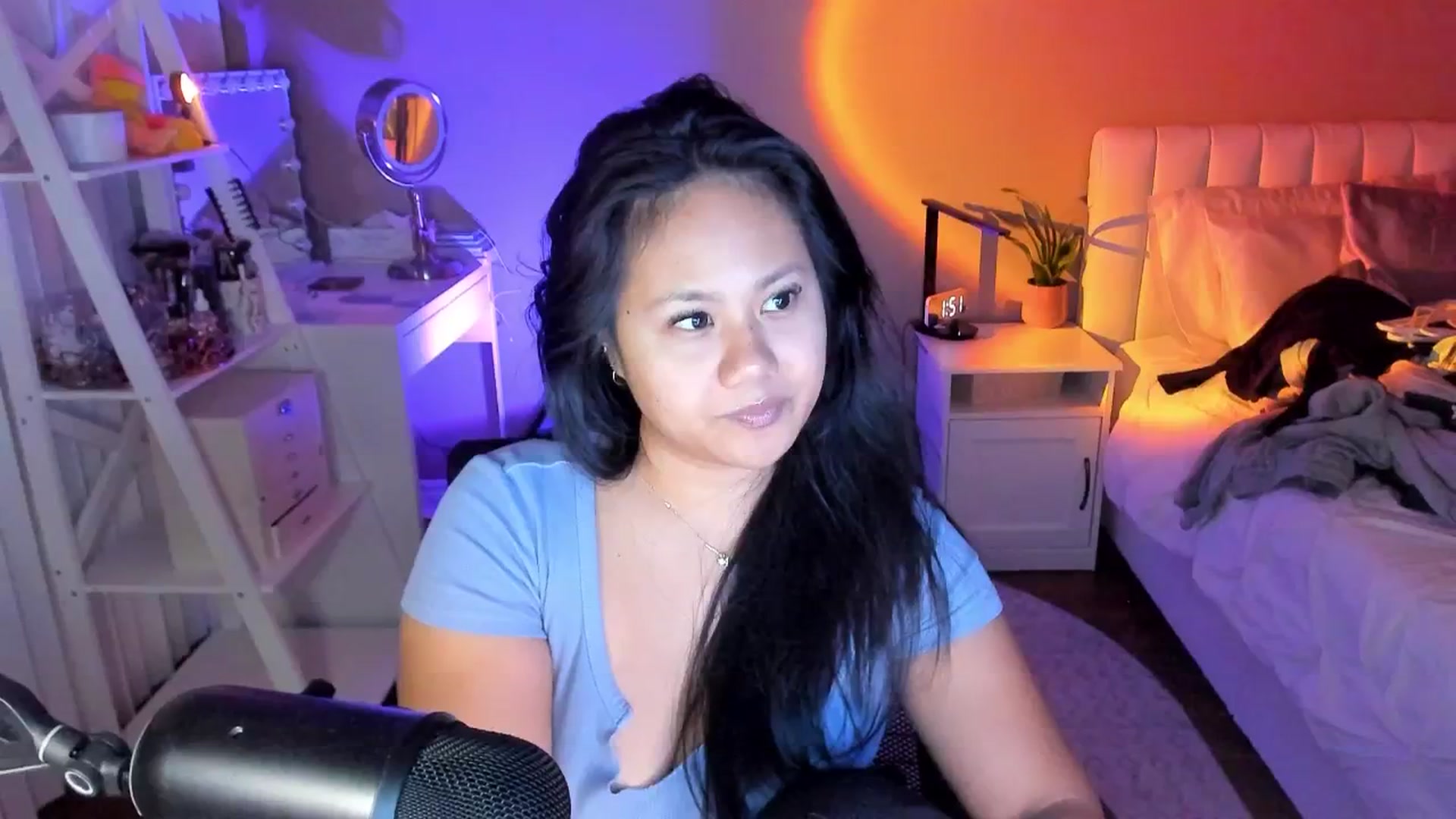 Gallery image thumbnail from skybxo's myfreecams stream on, 11/20/2024, 07:02 image 17 of 20