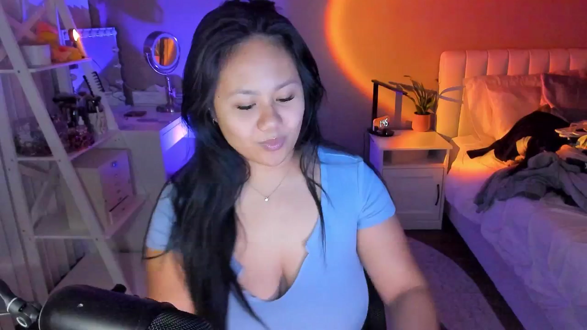 Gallery image thumbnail from skybxo's myfreecams stream on, 11/20/2024, 07:02 image 15 of 20