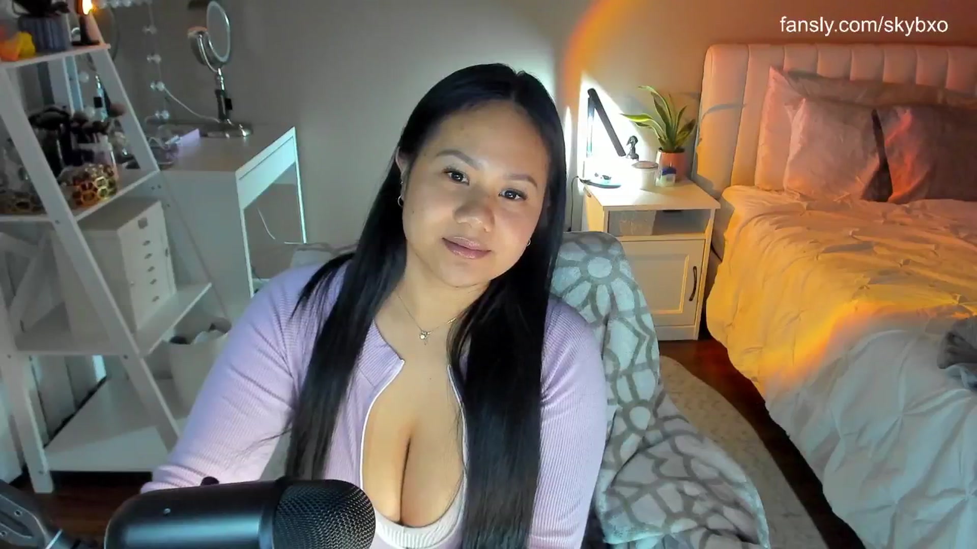 Gallery image thumbnail from skybxo's myfreecams stream on, 02/02/2025, 05:49 image 8 of 20