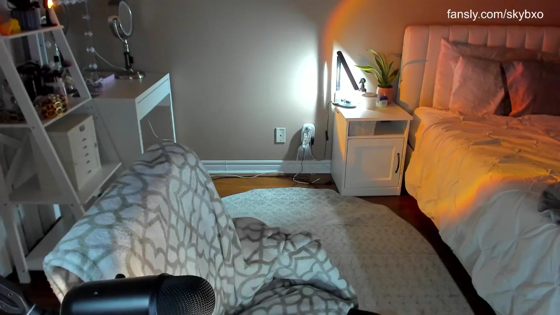 Gallery image thumbnail from skybxo's myfreecams stream on, 02/02/2025, 05:49 image 18 of 20