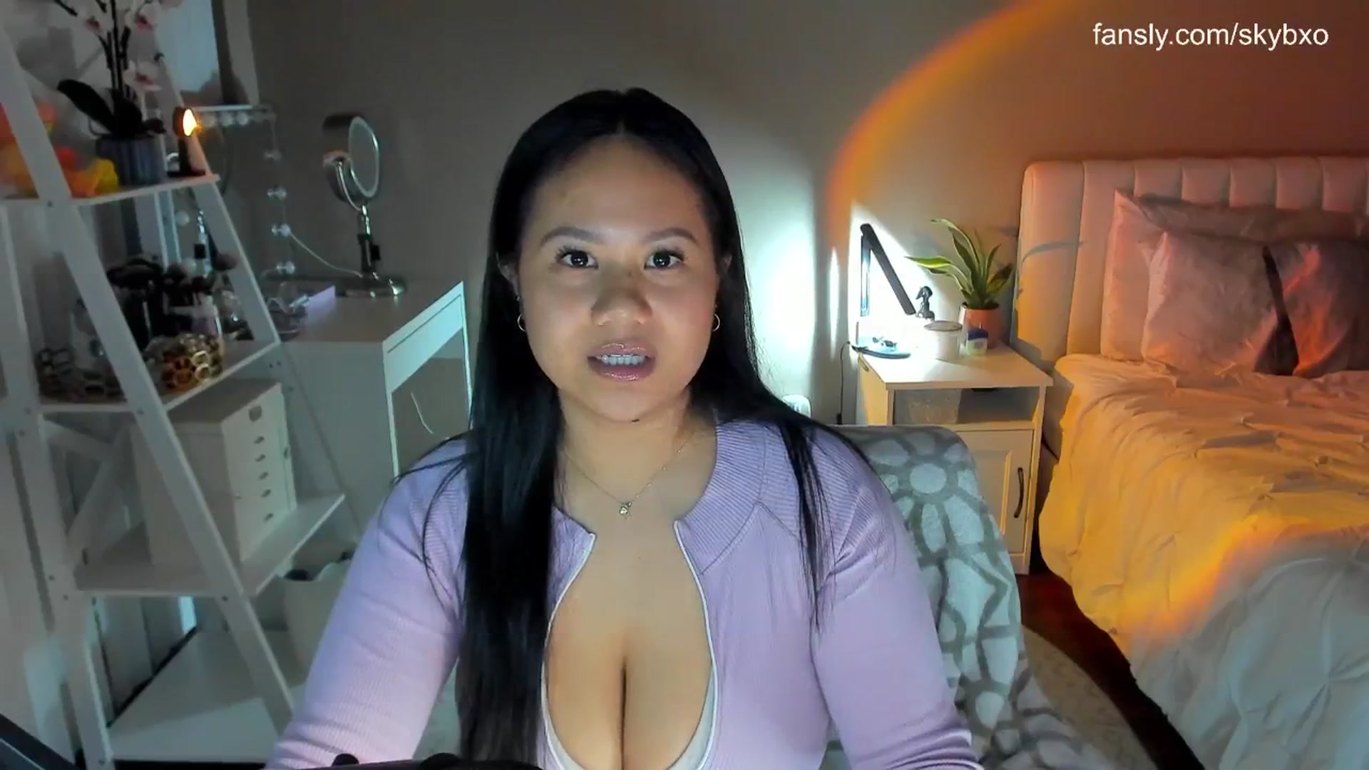 Gallery image thumbnail from skybxo's myfreecams stream on, 02/02/2025, 05:49 image 2 of 20