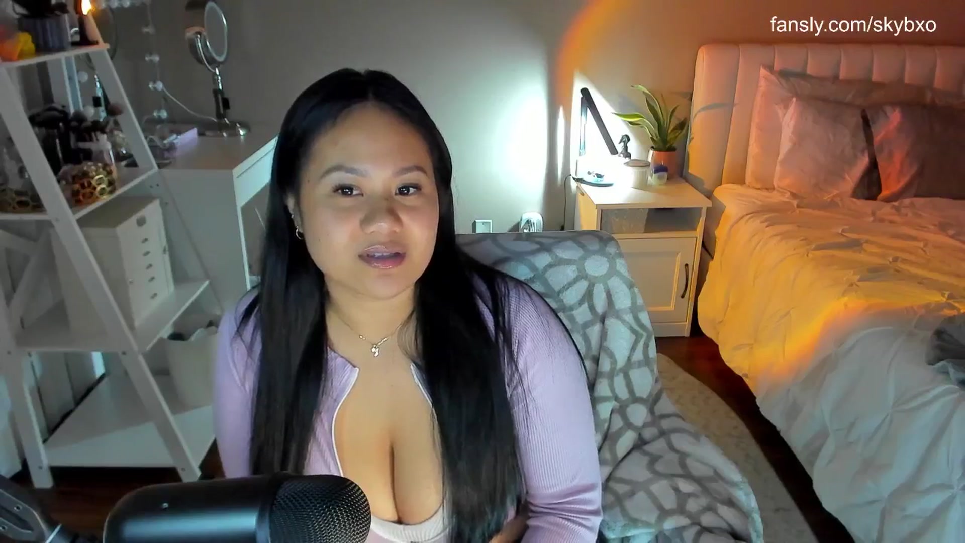 Gallery image thumbnail from skybxo's myfreecams stream on, 02/02/2025, 05:49 image 11 of 20