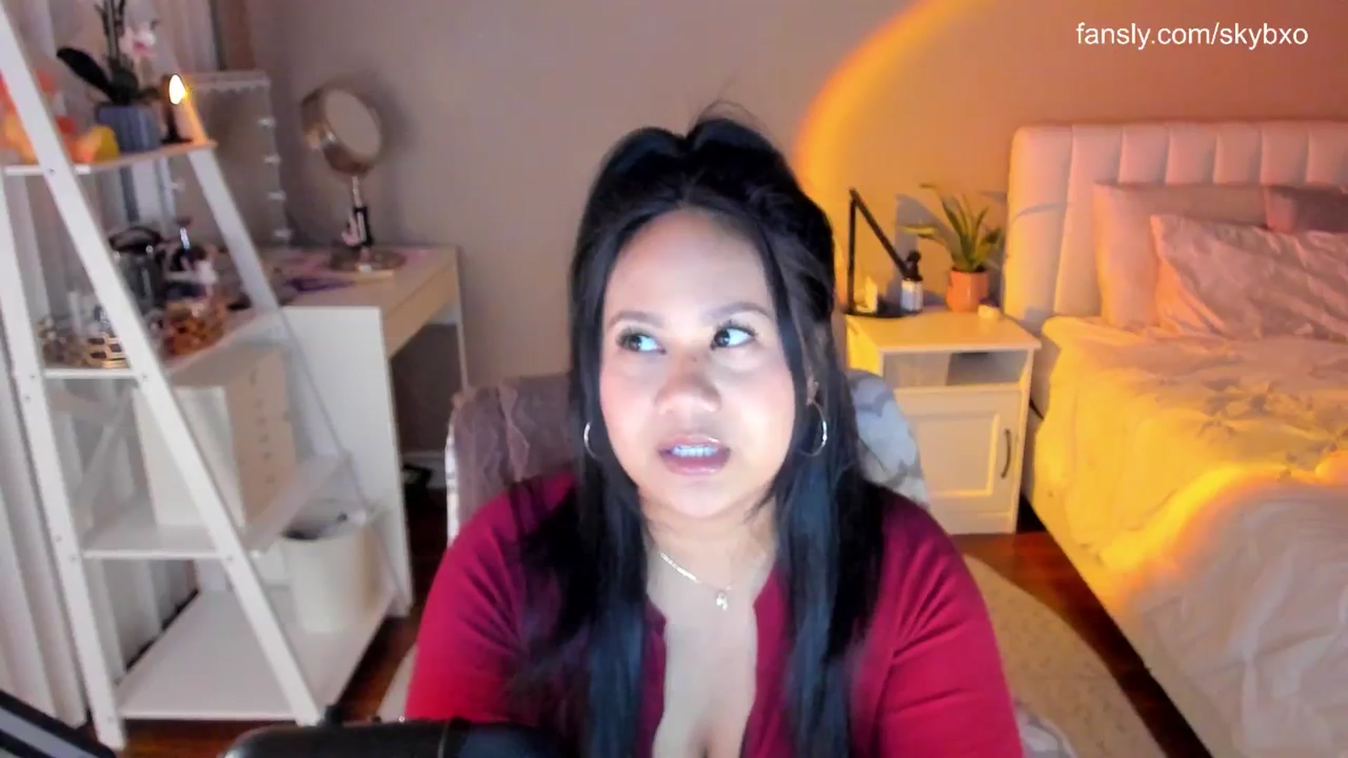 Gallery image thumbnail from skybxo's myfreecams stream on, 02/05/2025, 04:37 image 6 of 20