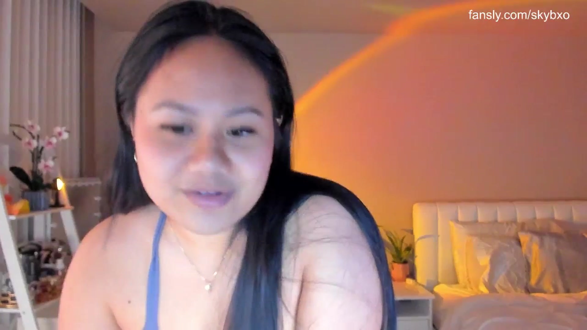 Gallery image thumbnail from skybxo's myfreecams stream on, 02/06/2025, 05:14 image 4 of 20