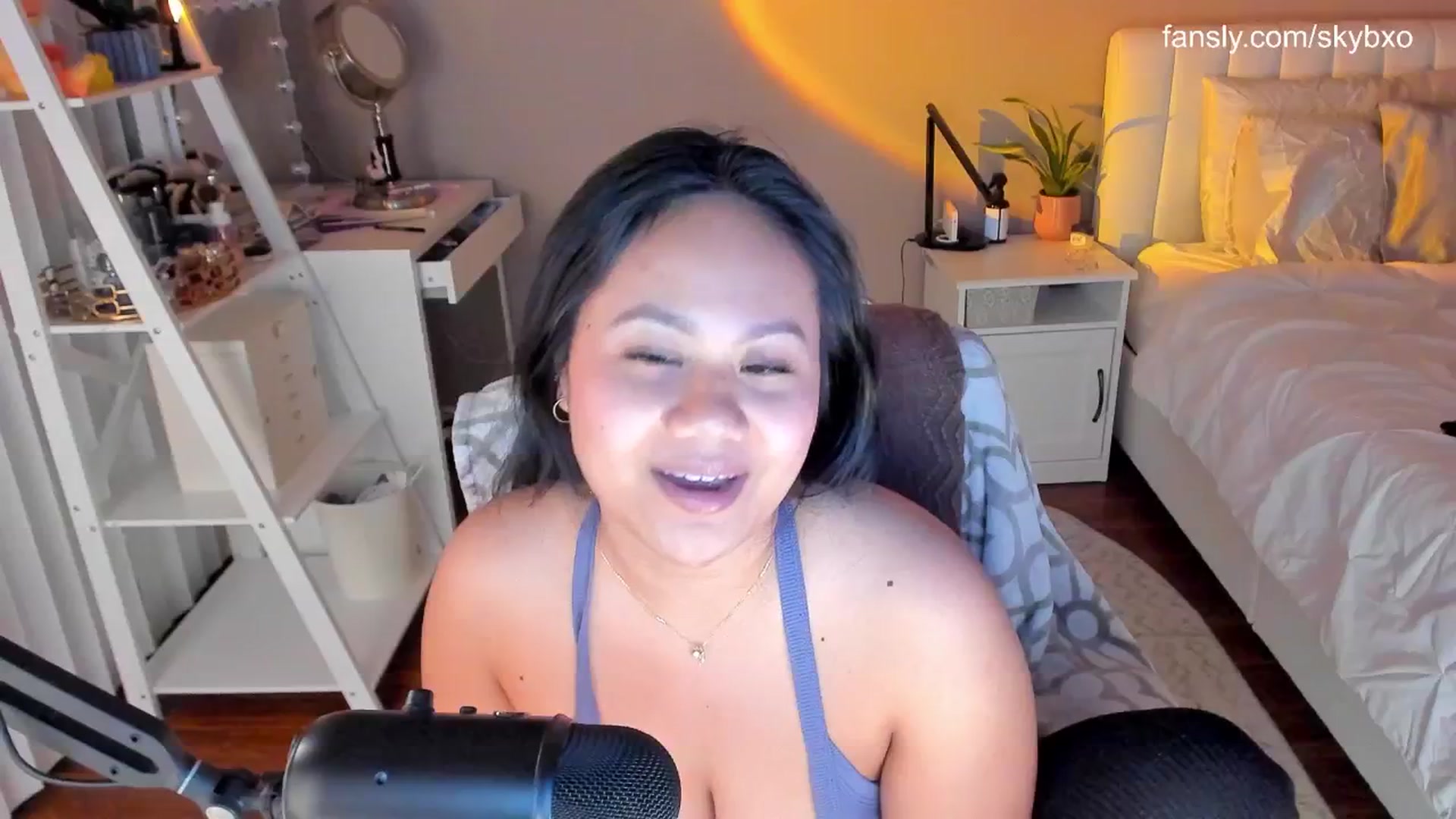 Gallery image thumbnail from skybxo's myfreecams stream on, 02/06/2025, 05:14 image 19 of 20
