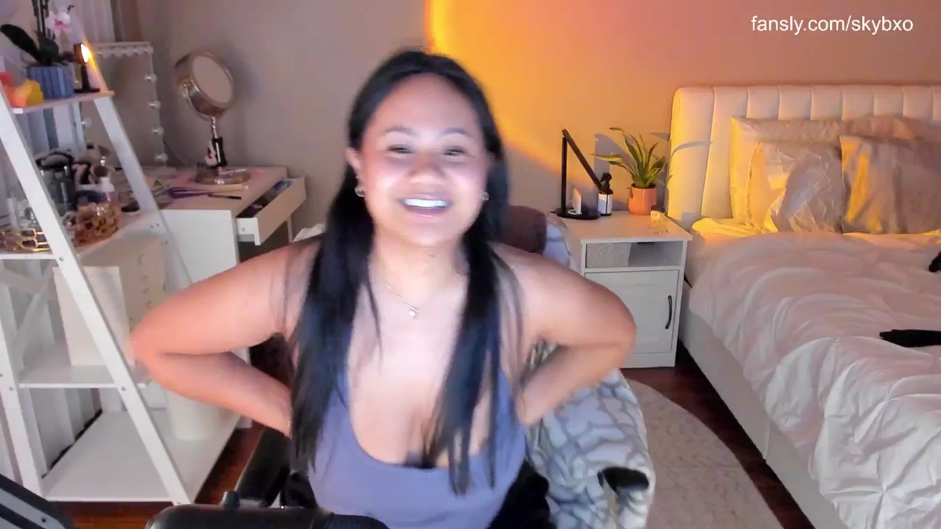 Gallery image thumbnail from skybxo's myfreecams stream on, 02/06/2025, 05:14 image 3 of 20