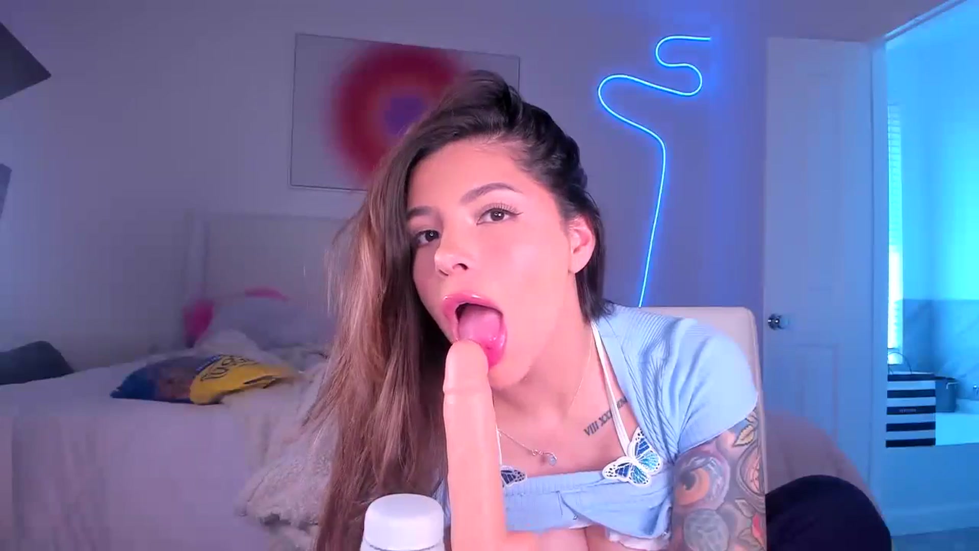 Gallery image thumbnail from skylerlo's myfreecams stream on, 05/02/2024, 20:54 image 12 of 20