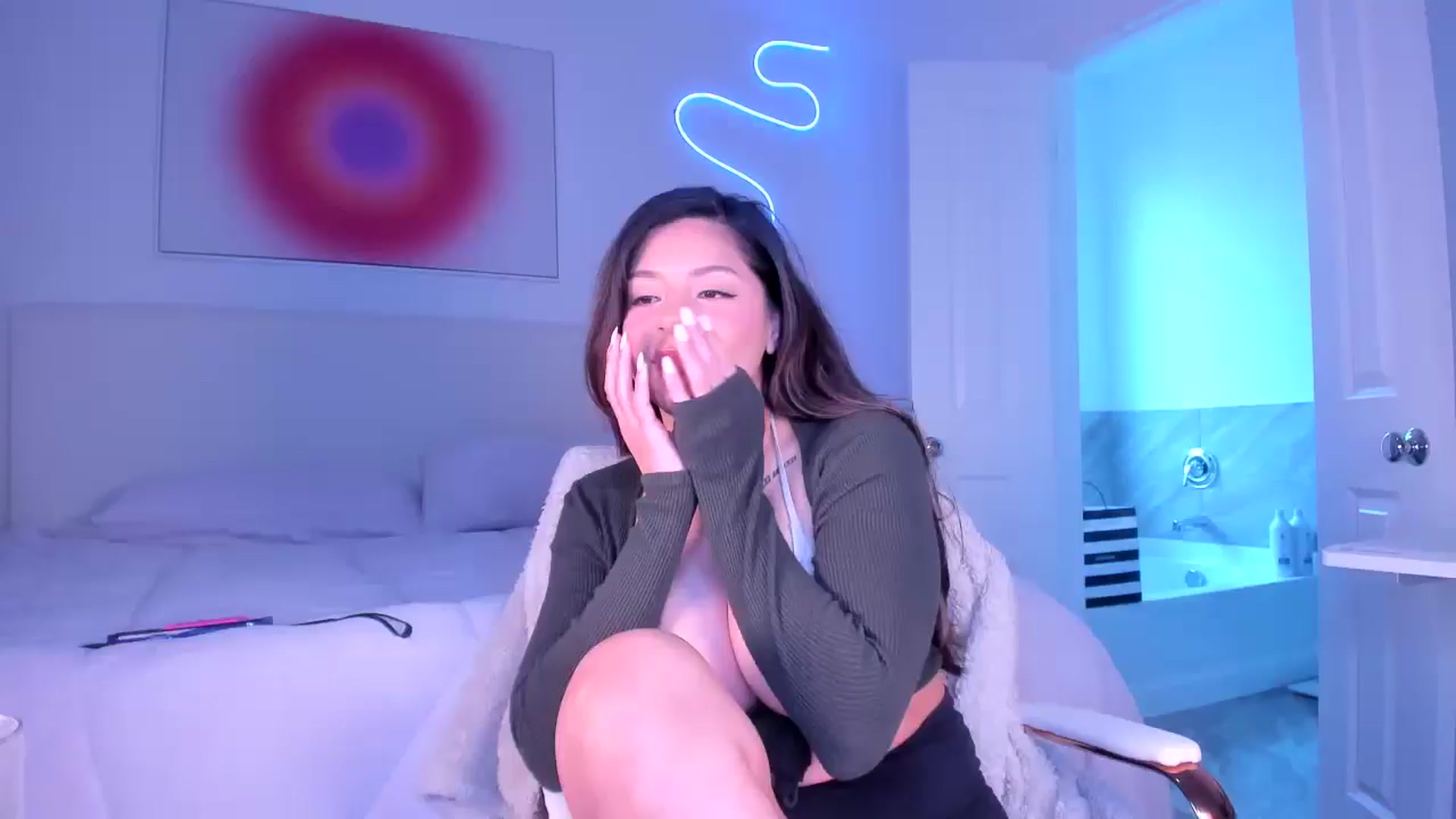 Gallery image thumbnail from skylerlo's myfreecams stream on, 05/03/2024, 21:02 image 7 of 20