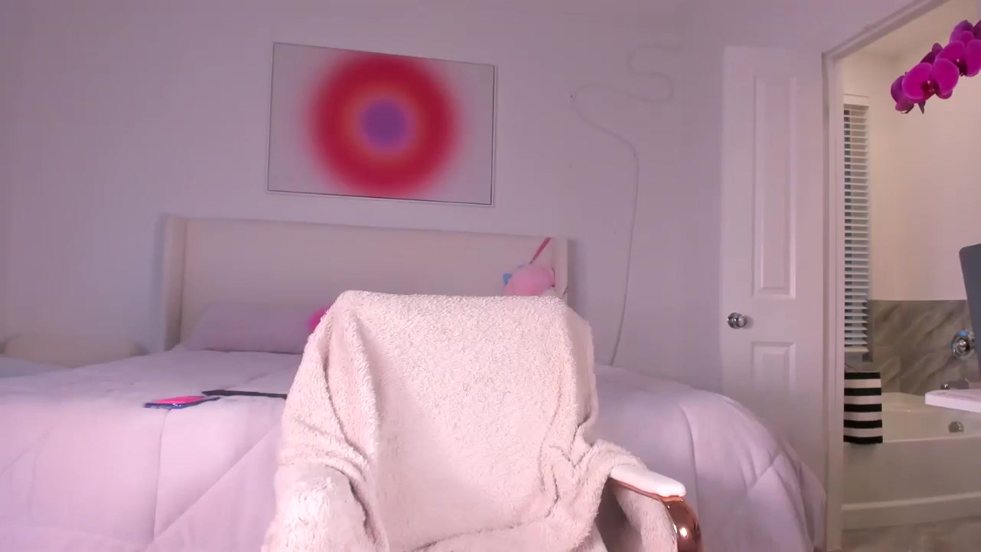 Gallery image thumbnail from skylerlo's myfreecams stream on, 05/09/2024, 21:06 image 15 of 20