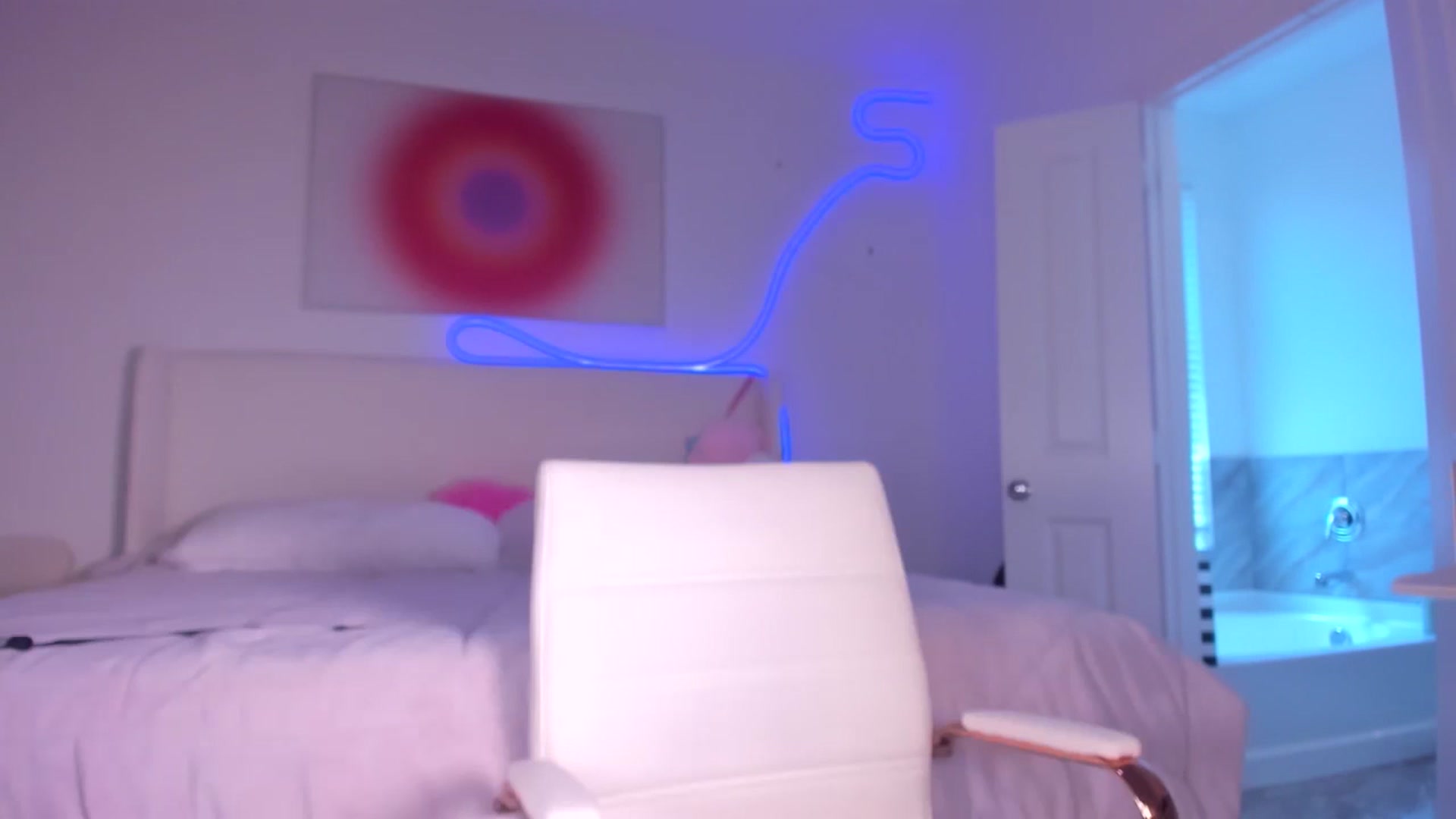 Gallery image thumbnail from skylerlo's myfreecams stream on, 05/17/2024, 21:11 image 6 of 20