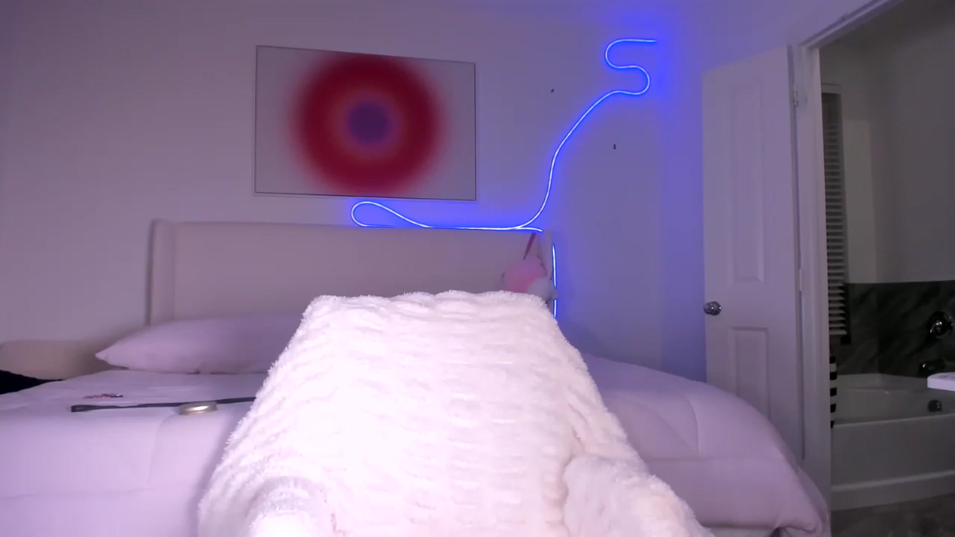 Gallery image thumbnail from skylerlo's myfreecams stream on, 05/27/2024, 05:42 image 15 of 20