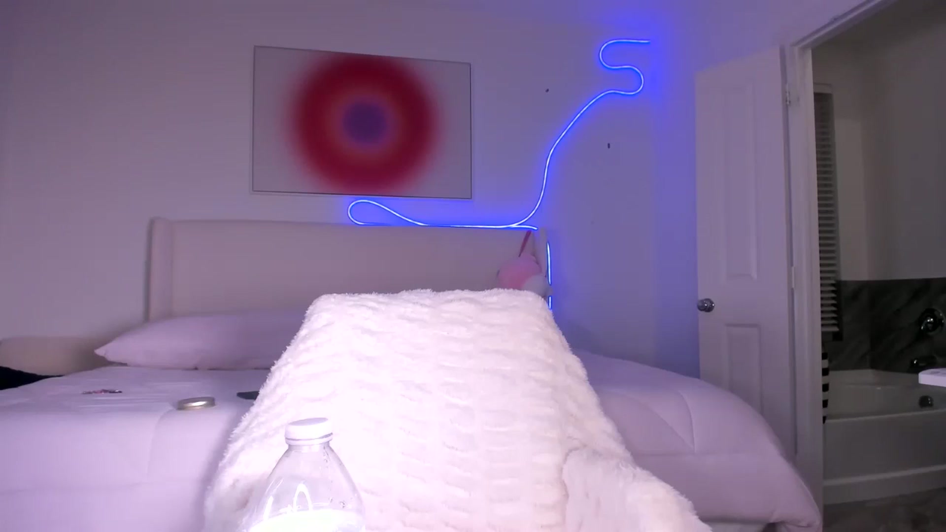 Gallery image thumbnail from skylerlo's myfreecams stream on, 05/27/2024, 08:56 image 3 of 20
