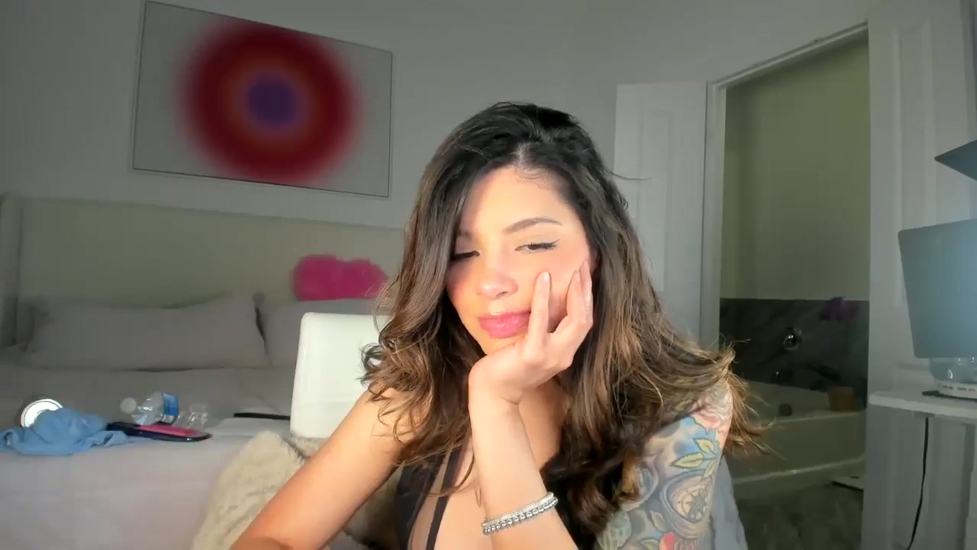 Gallery image thumbnail from skylerlo's myfreecams stream on, 06/04/2024, 10:45 image 17 of 20