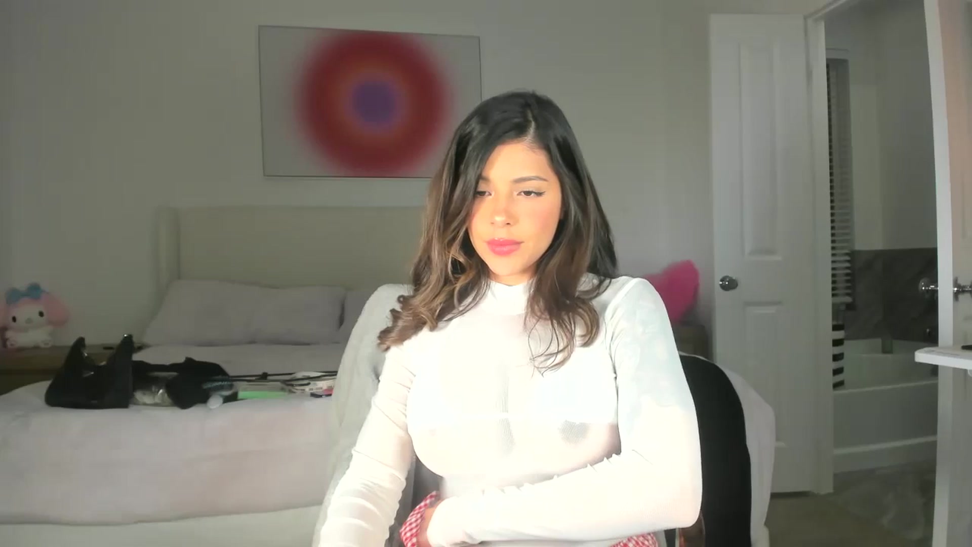 Gallery image thumbnail from skylerlo's myfreecams stream on, 06/14/2024, 08:41 image 17 of 20