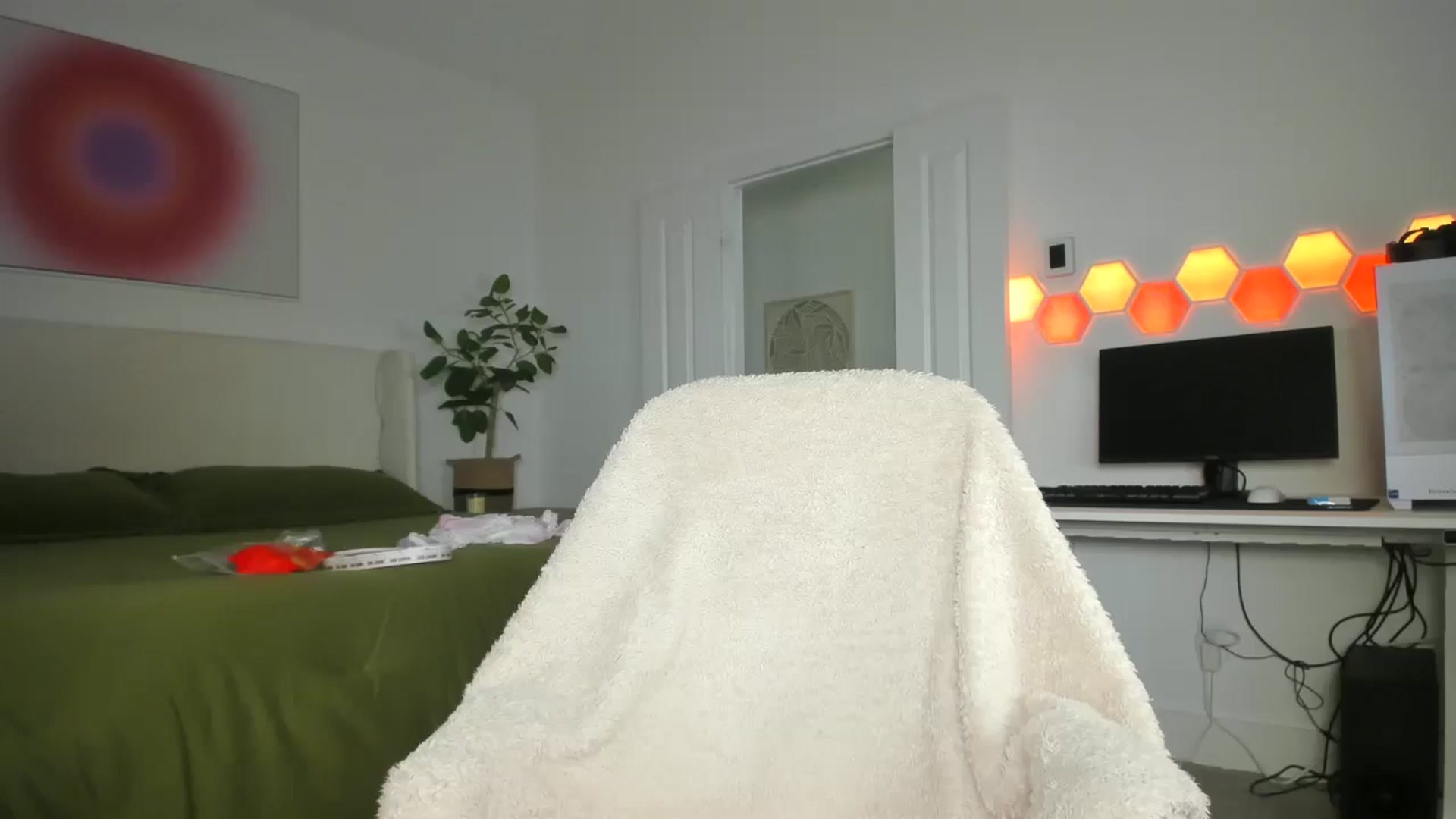 Gallery image thumbnail from skylerlo's myfreecams stream on, 09/08/2024, 03:42 image 15 of 20