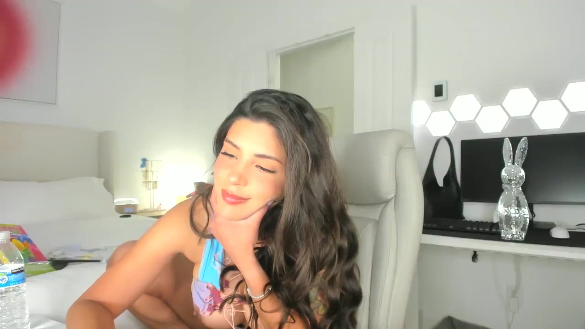 Gallery image thumbnail from skylerlo's myfreecams stream on, 04/19/2025, 02:25 image 15 of 20