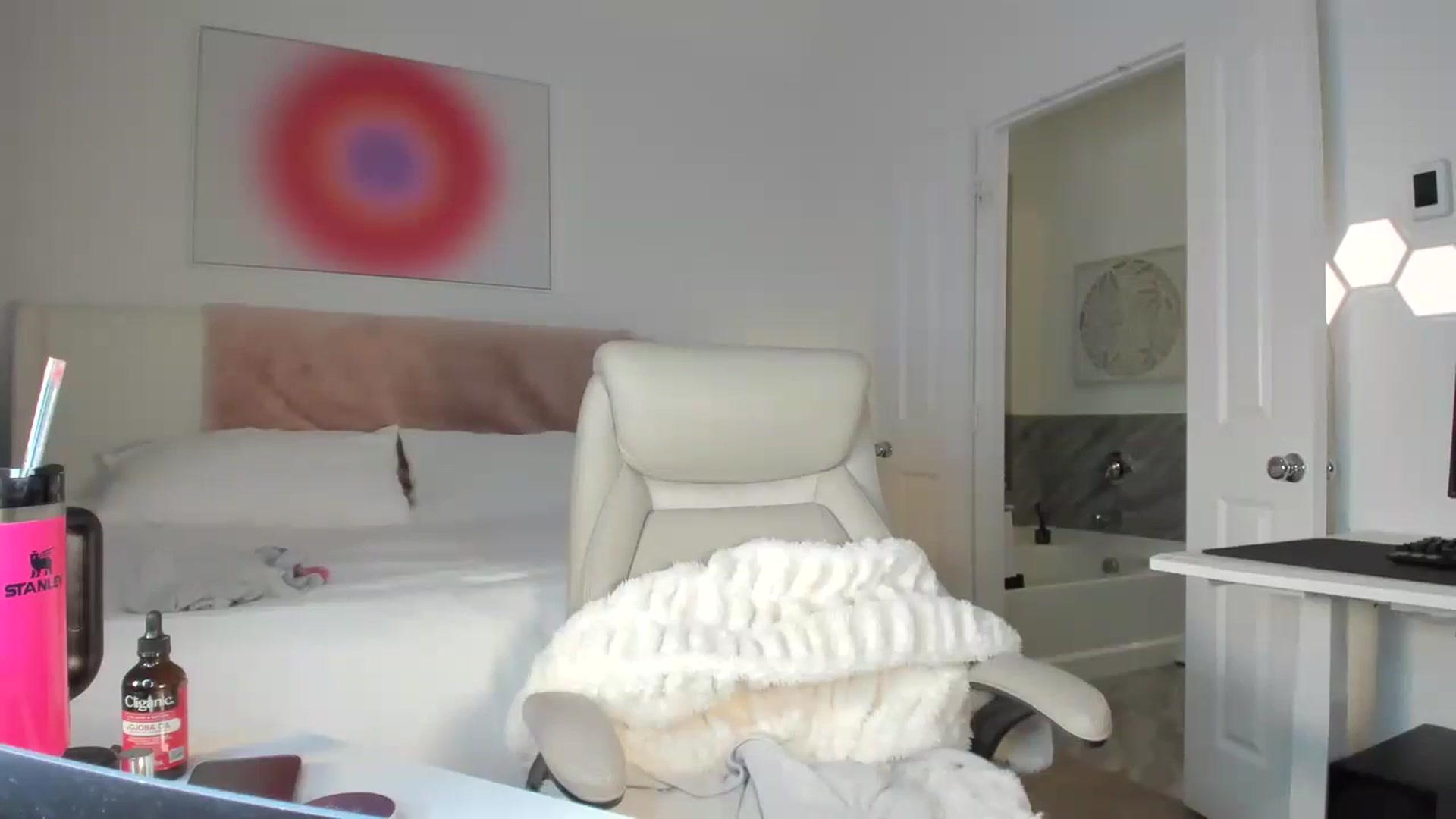 Gallery image thumbnail from skylerlo's myfreecams stream on, 02/01/2026, 01:50 image 15 of 20