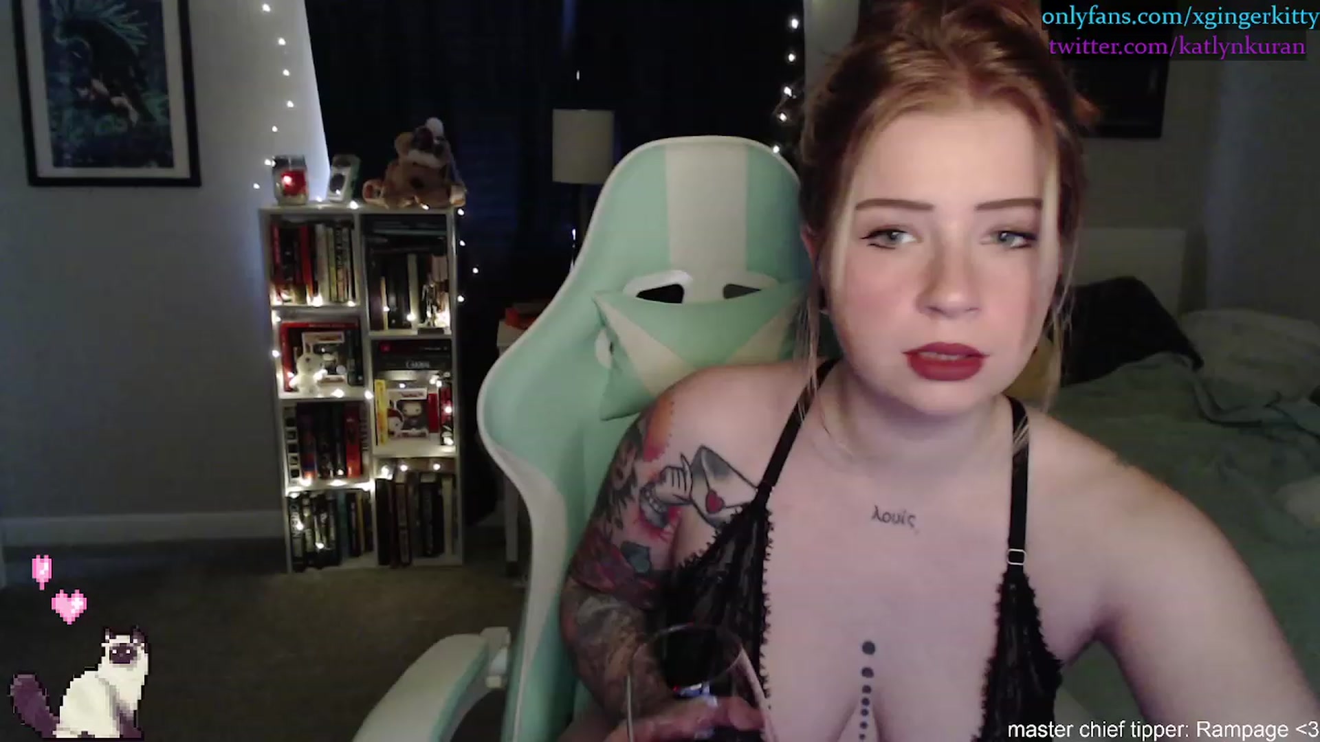 Gallery image thumbnail from skyrimslut's myfreecams stream on, 12/31/2023, 21:52 image 3 of 20