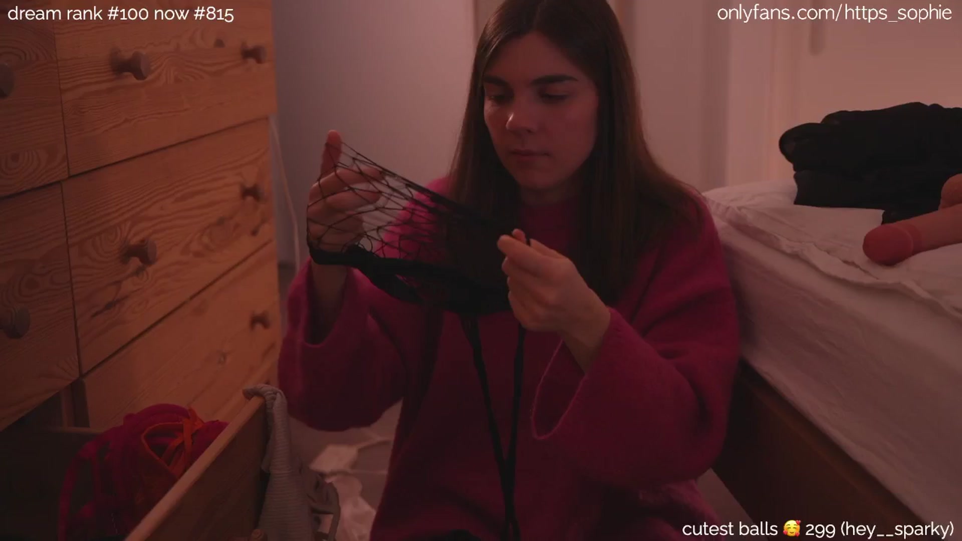 Gallery image thumbnail from sleepwanker's myfreecams stream on, 06/18/2024, 24:00 image 9 of 20