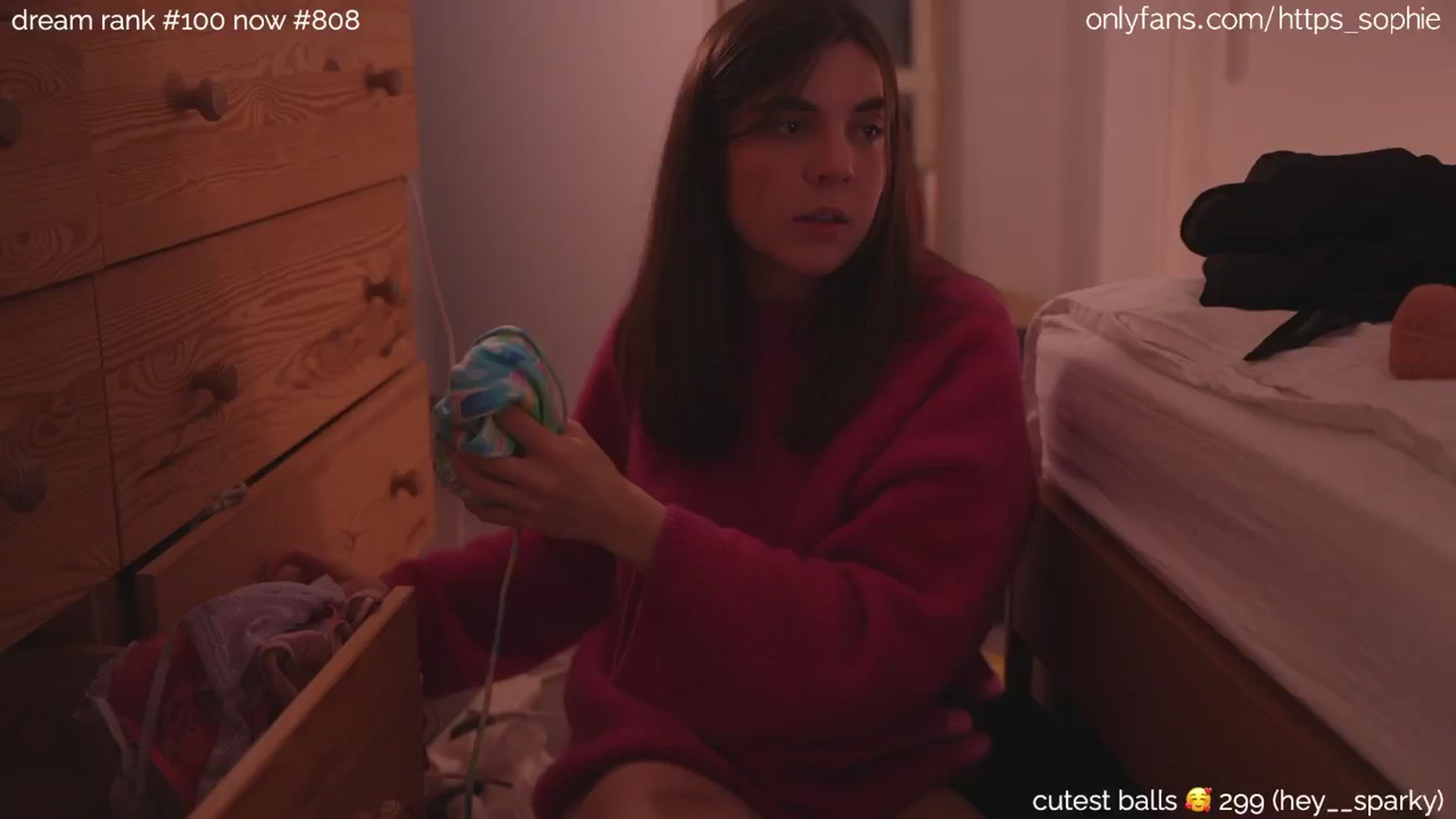 Gallery image thumbnail from sleepwanker's myfreecams stream on, 06/18/2024, 24:00 image 11 of 20