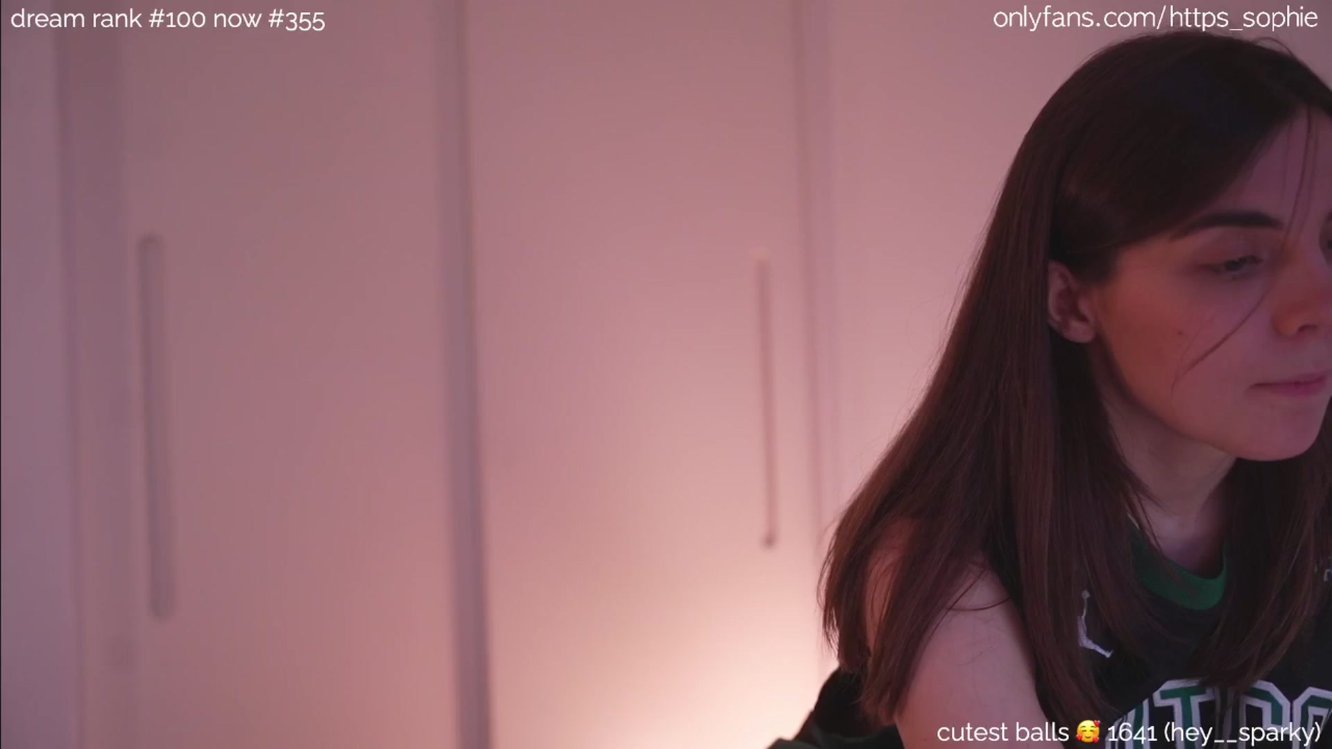 Gallery image thumbnail from sleepwanker's myfreecams stream on, 06/18/2024, 04:56 image 1 of 20