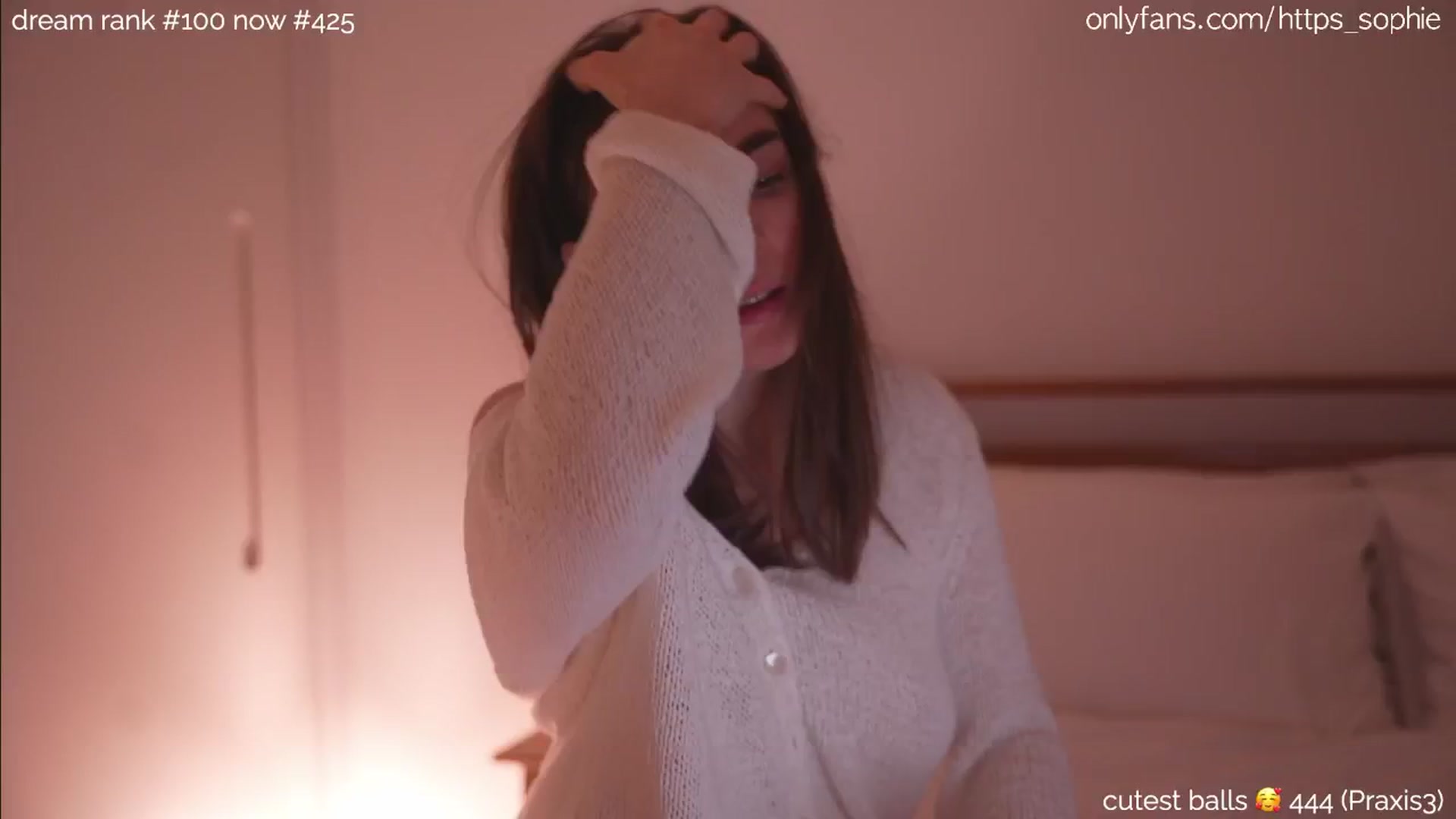 Gallery image thumbnail from sleepwanker's myfreecams stream on, 06/22/2024, 01:11 image 20 of 20