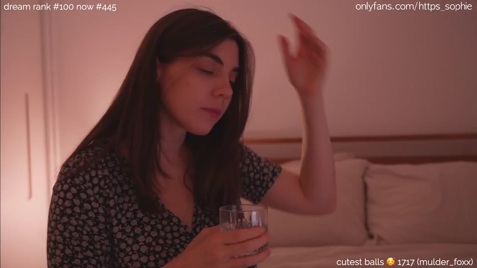 Gallery image thumbnail from sleepwanker's myfreecams stream on, 06/27/2024, 04:34 image 18 of 20